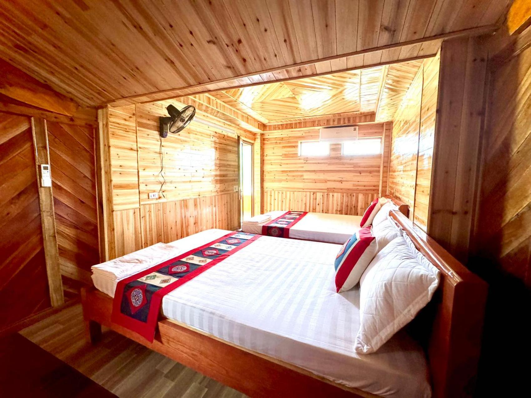 Twin Room With Lake View photo 1