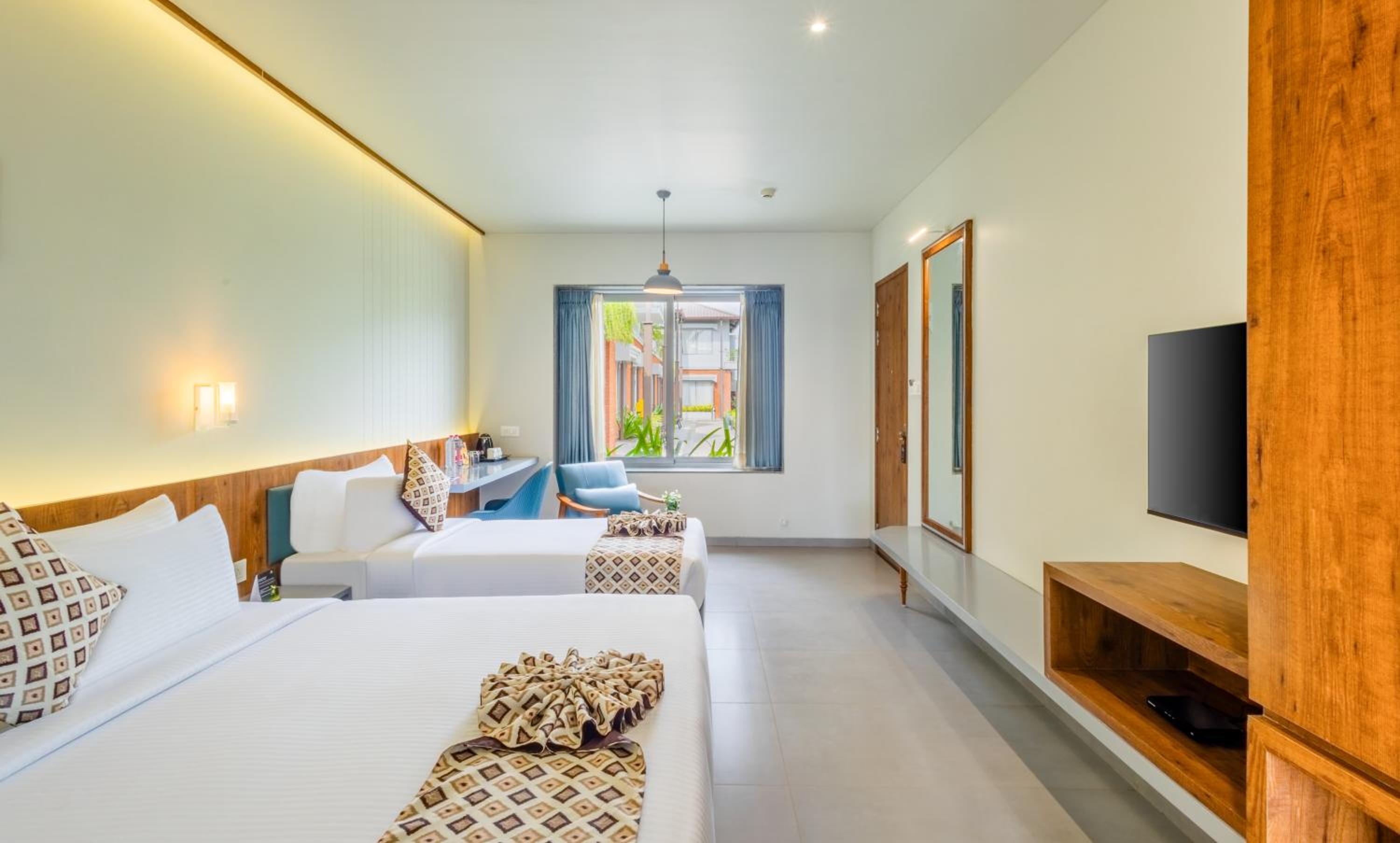 Club Grande Room
