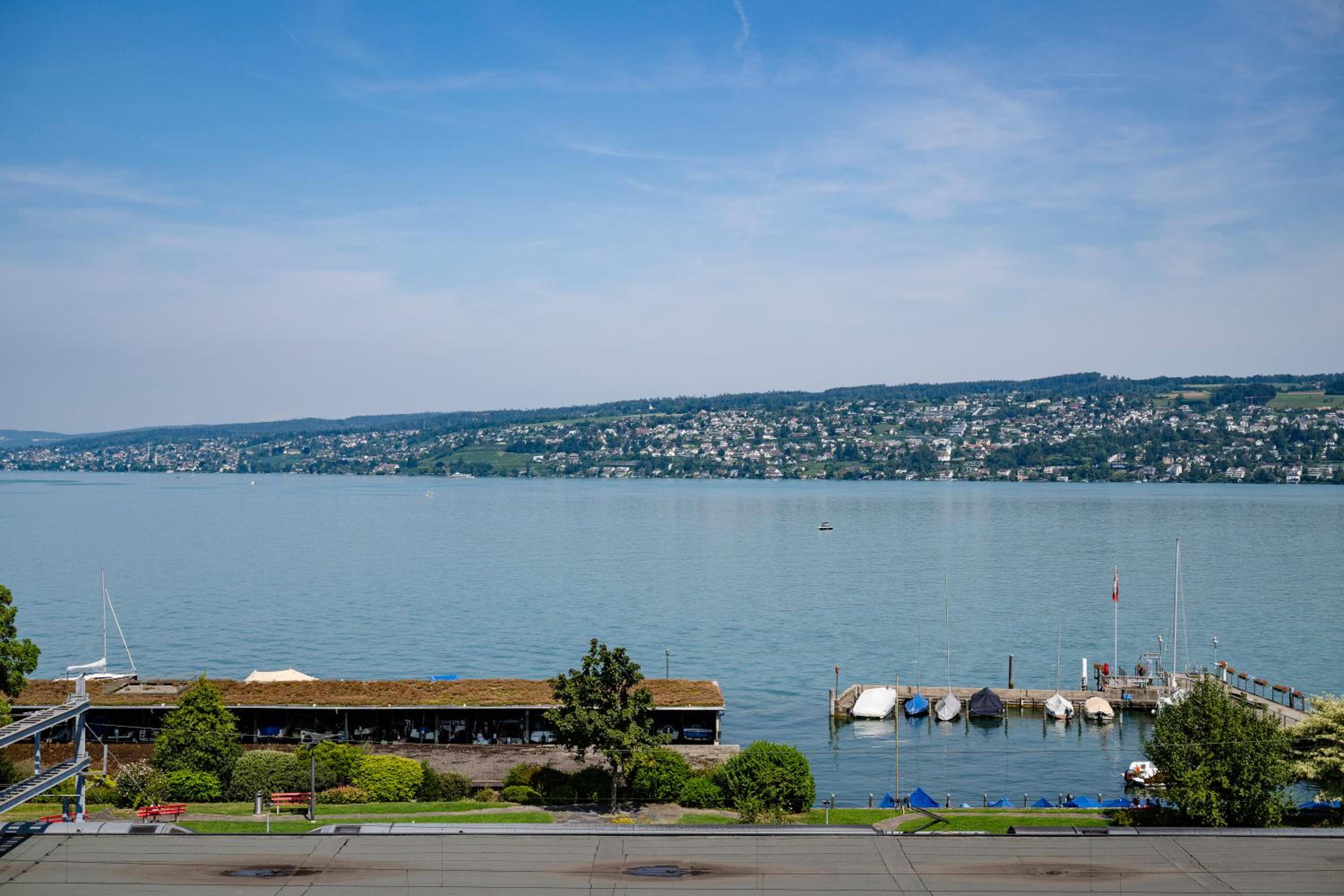 Suite with Kitchenette Lake View photo 3