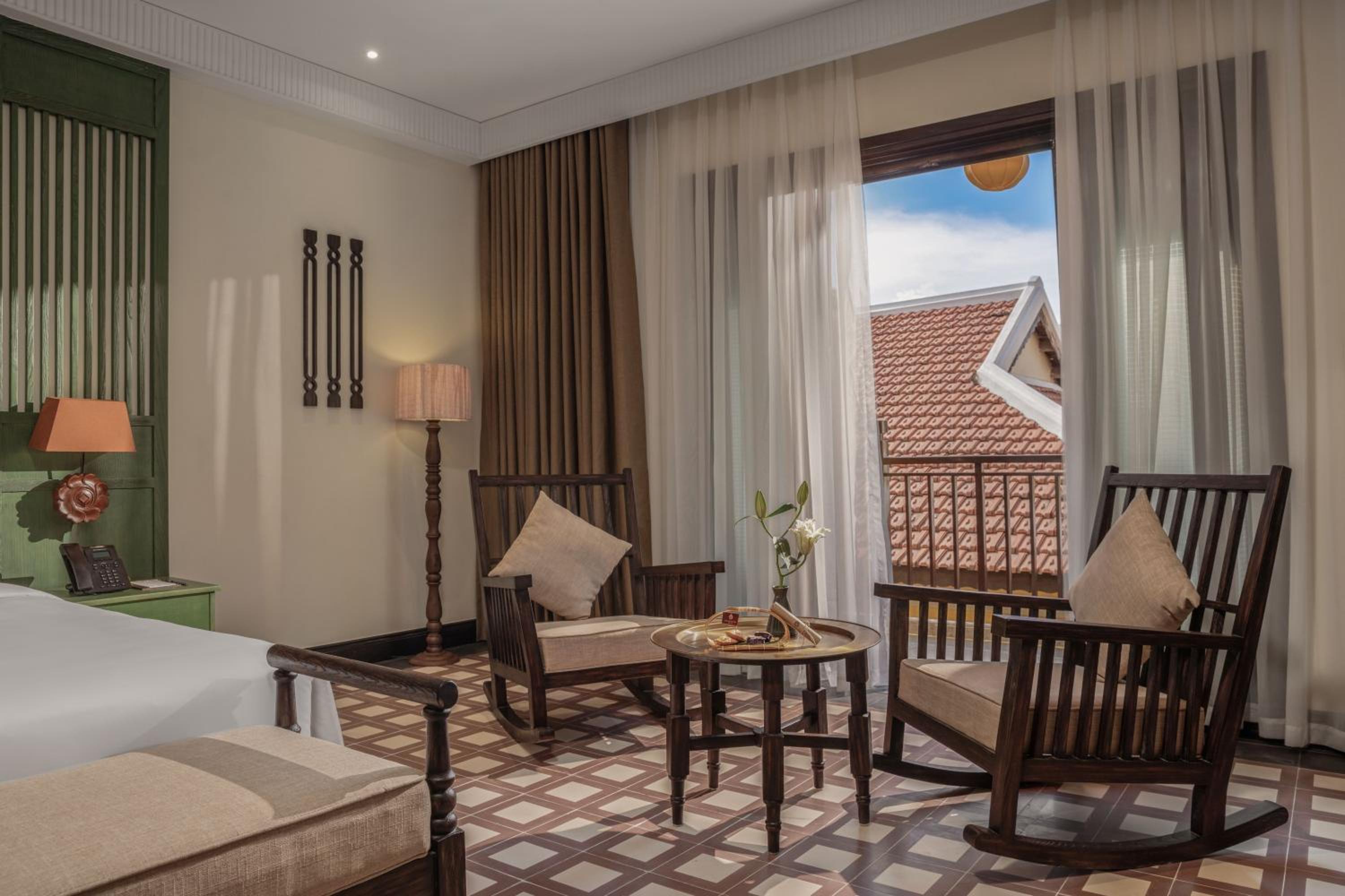 Signature Harmony Room - Photo 3