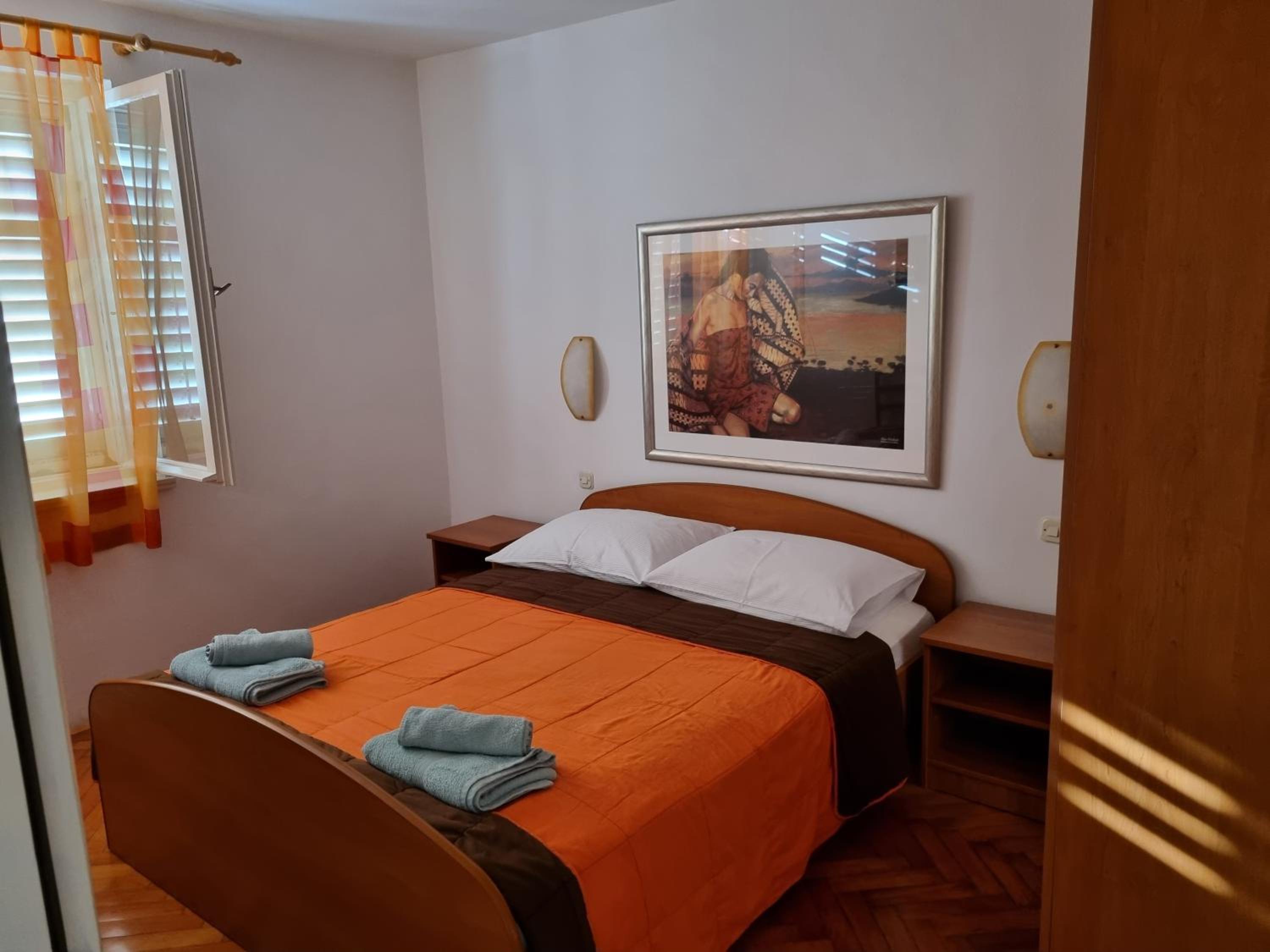 One-Bedroom Apartment With Balcony