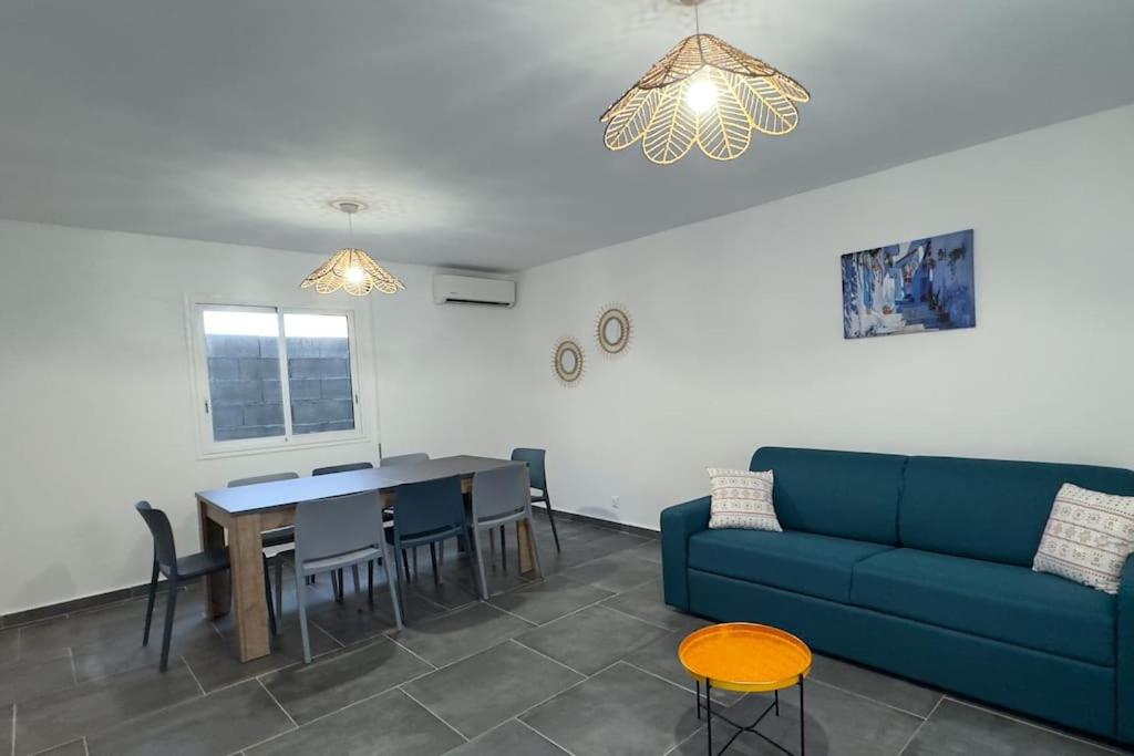 Three-Bedroom House photo 1