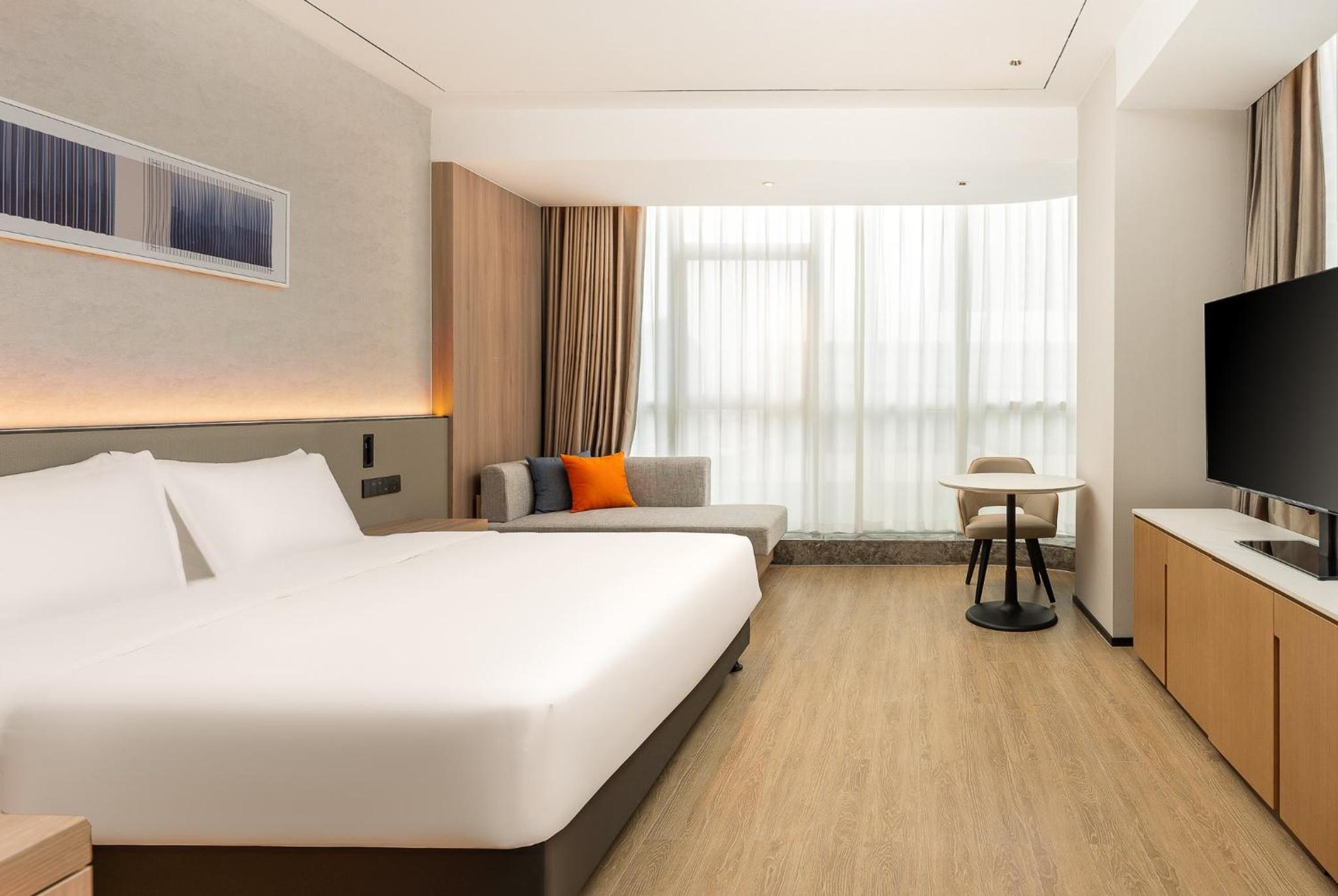Standard King Room