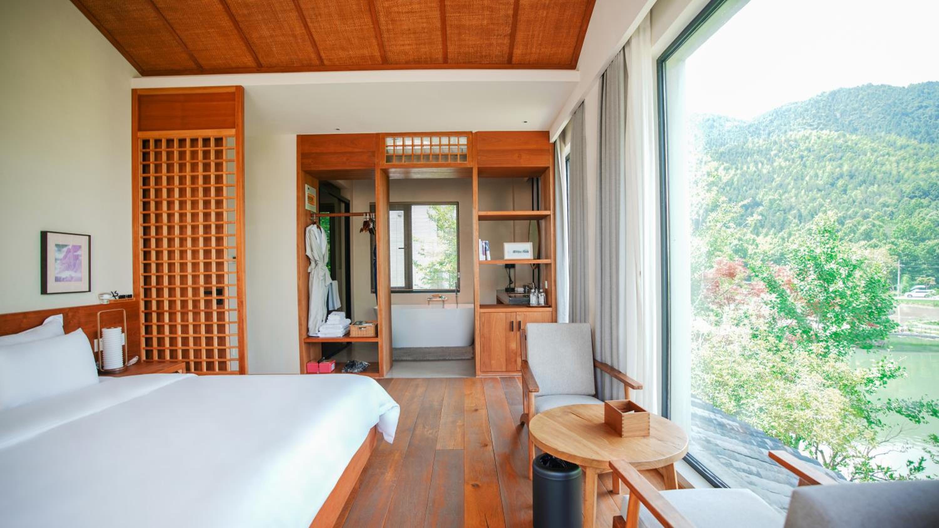 Bridge View Villa photo 2