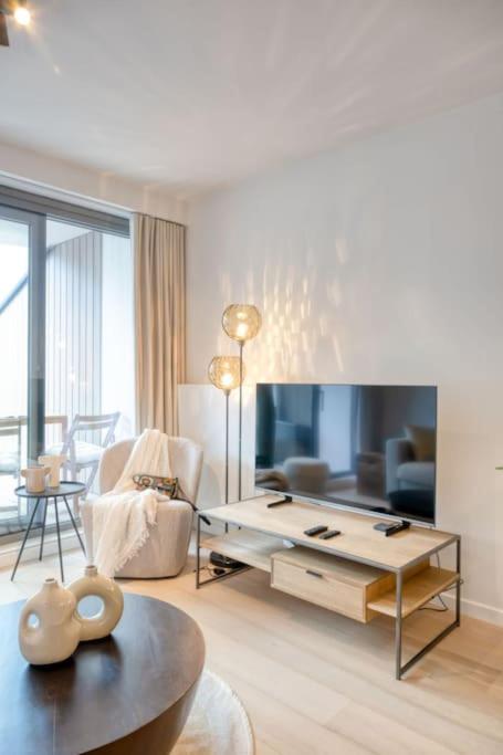 Studio Apartment photo 1