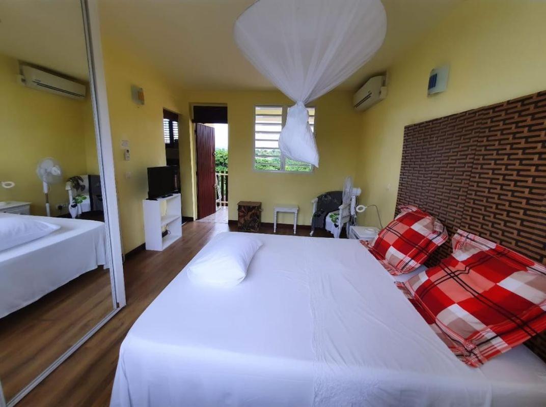 Villa photo 1