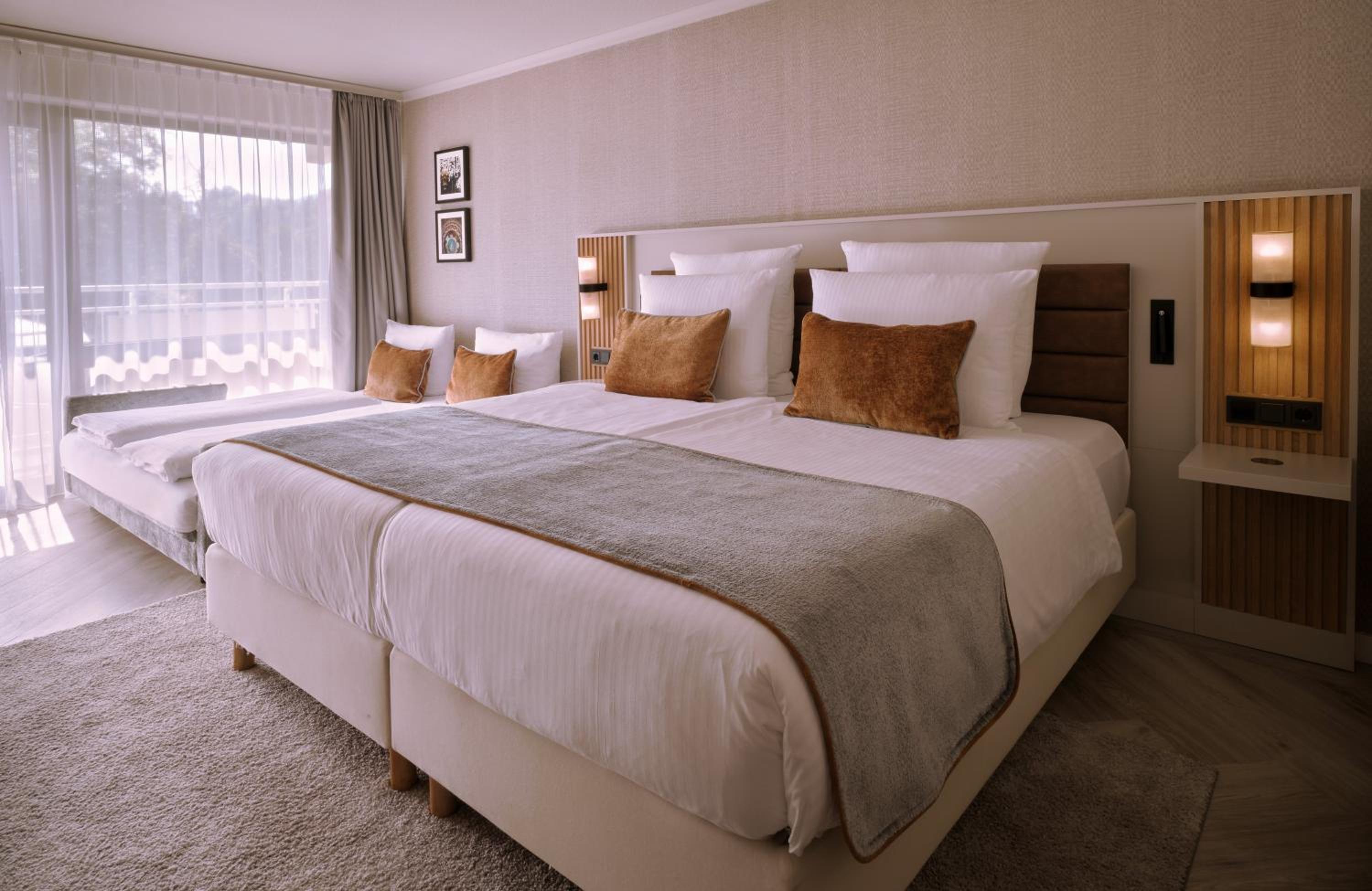 Superior Quadruple Room - Photo 4