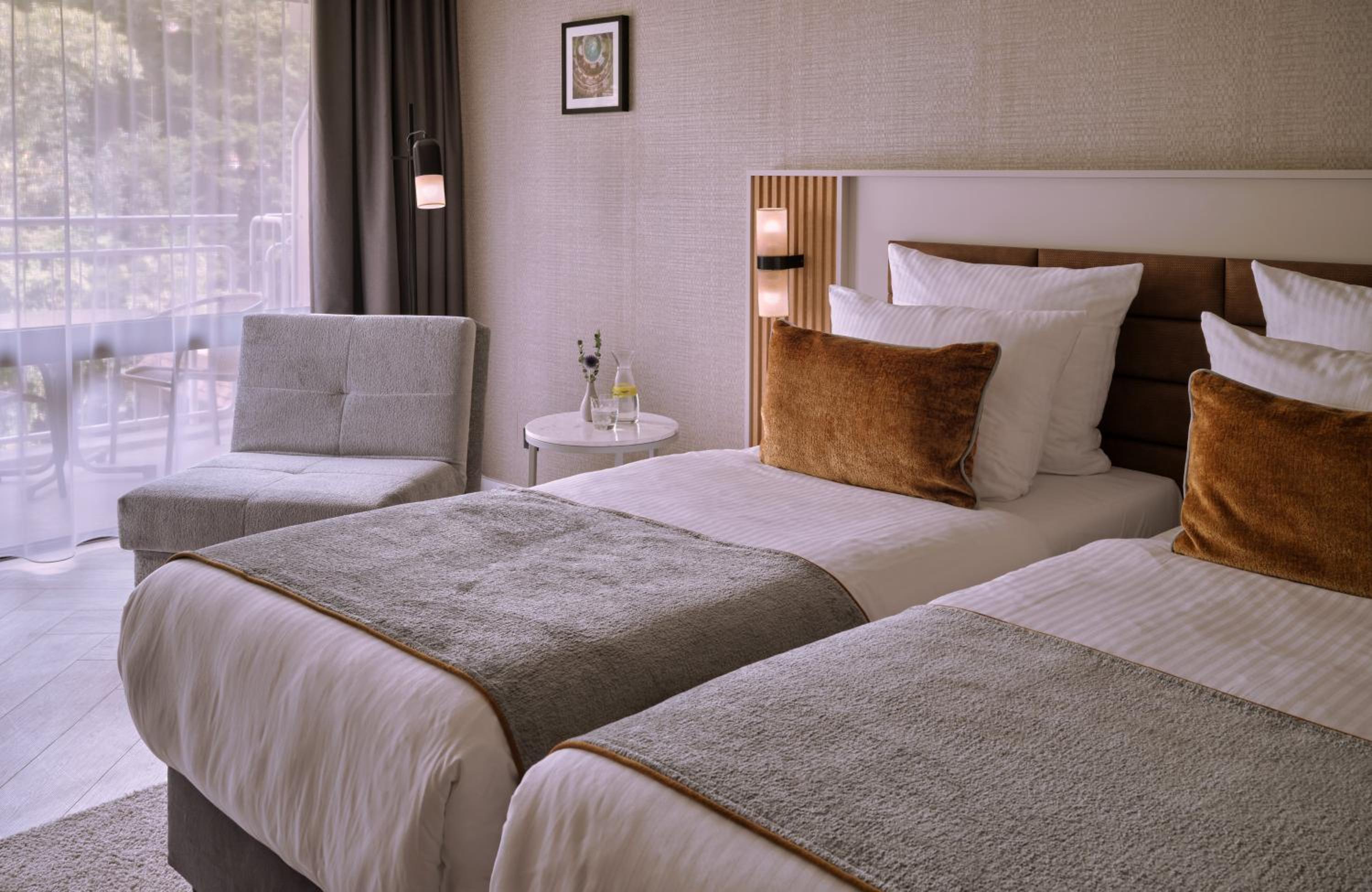 Superior Double or Twin Room - Photo 6