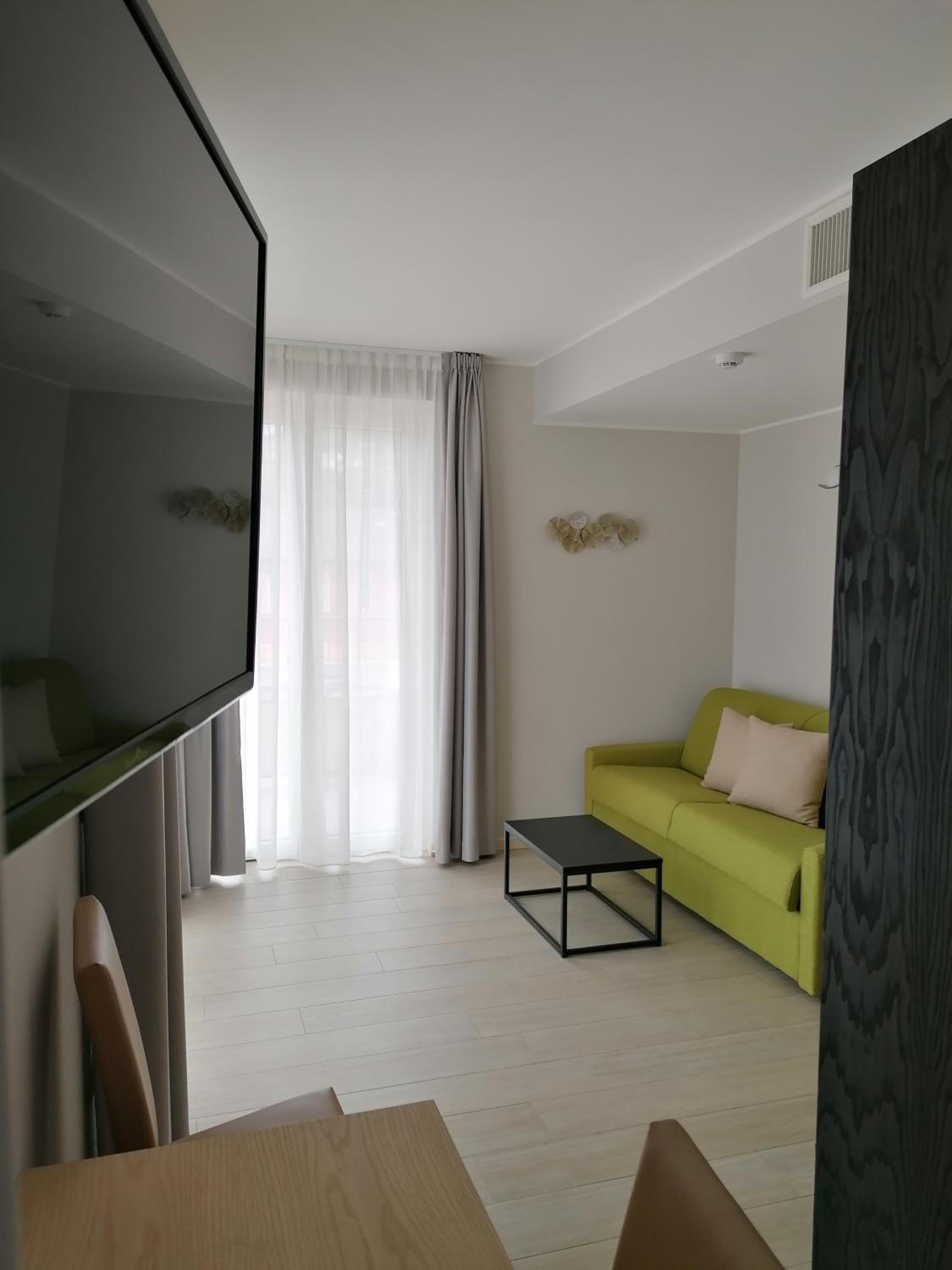 Superior Suite - Photo 2