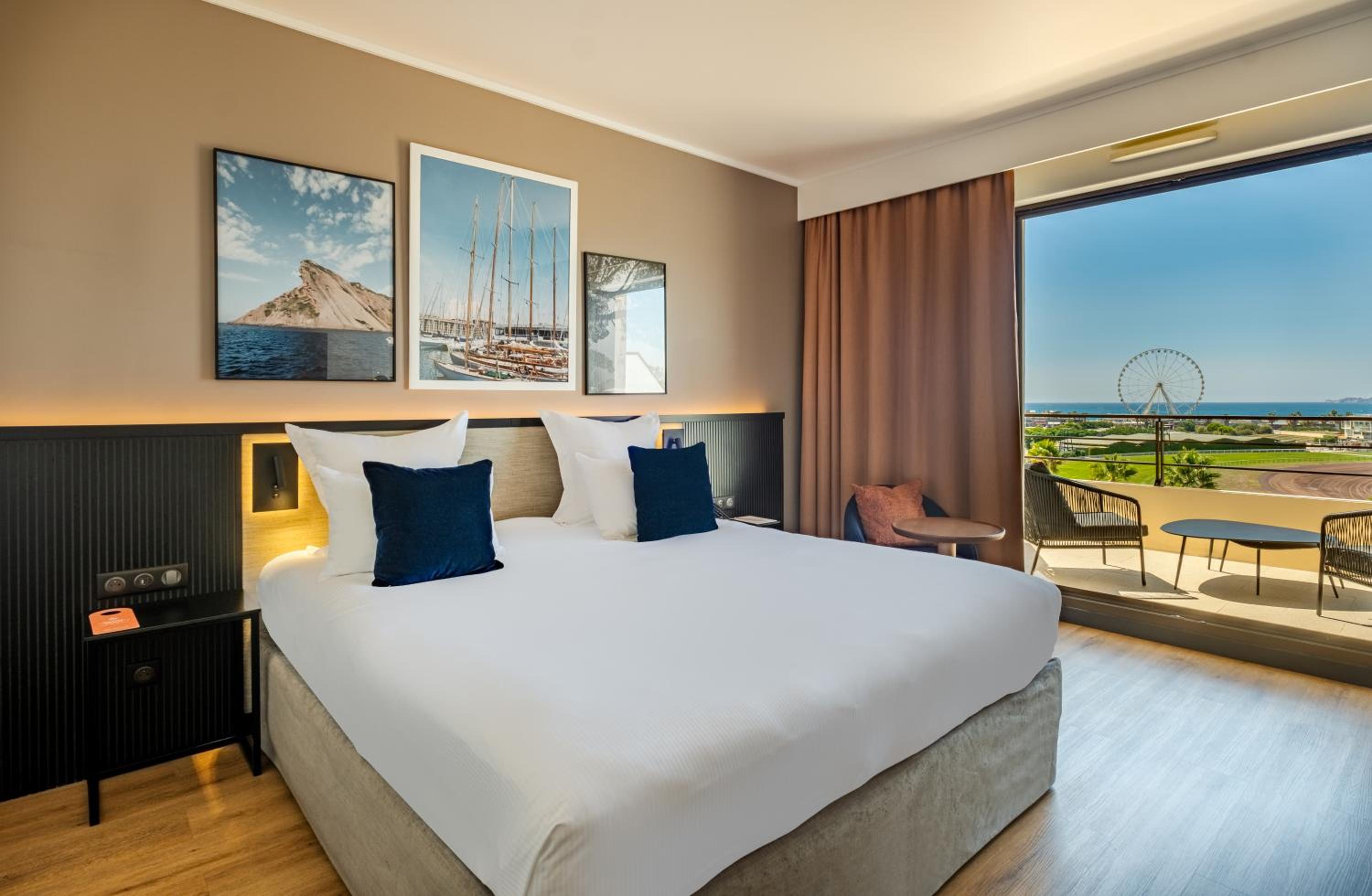 Deluxe Double Room with Terrace photo 1