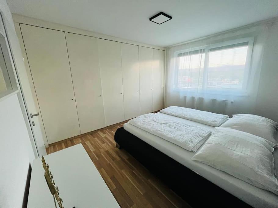 Two-Bedroom Apartment photo 2