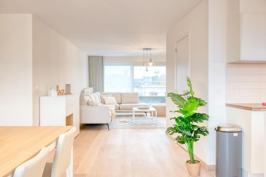 Three-Bedroom Apartment photo 1