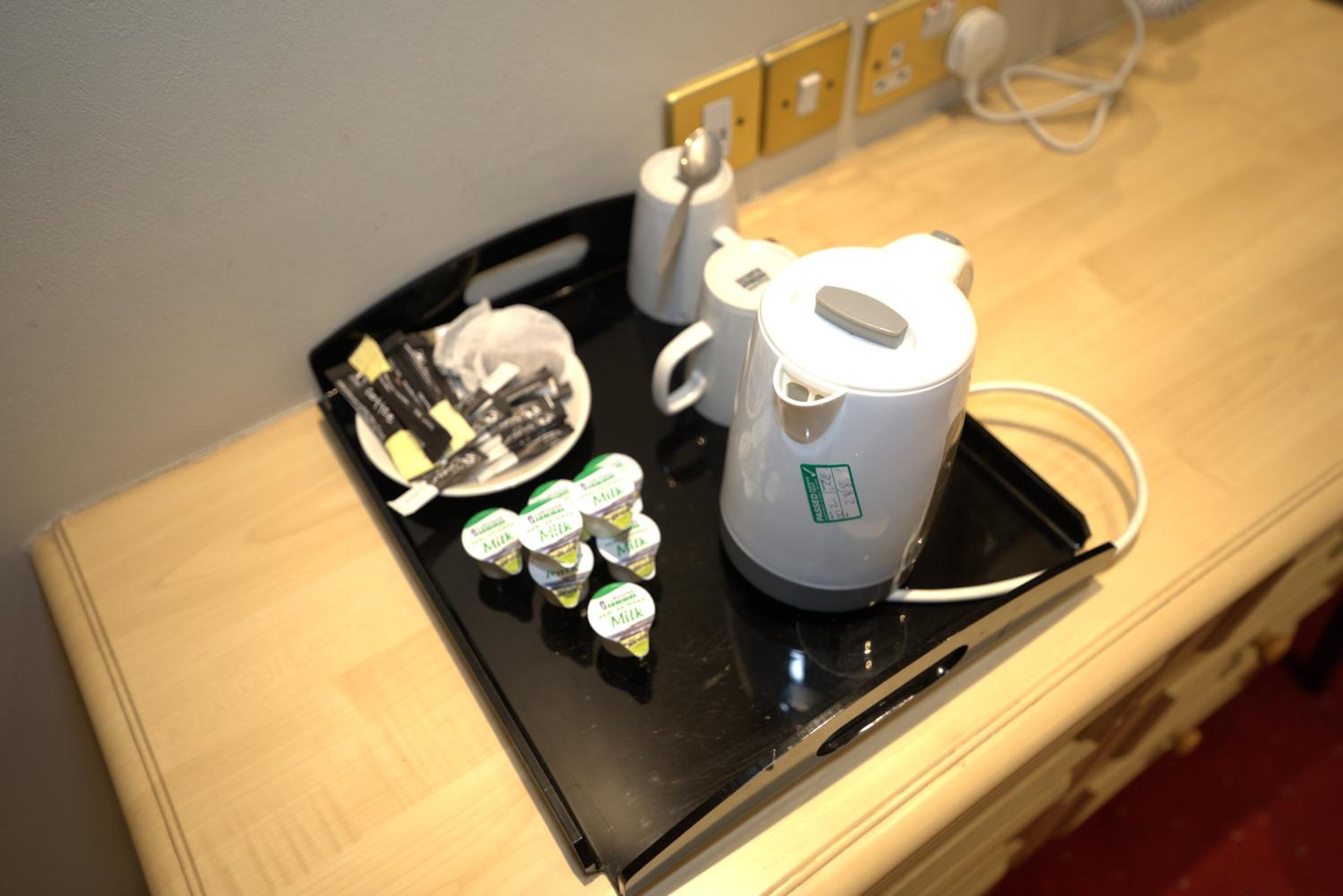 Executive Suite - Photo 9