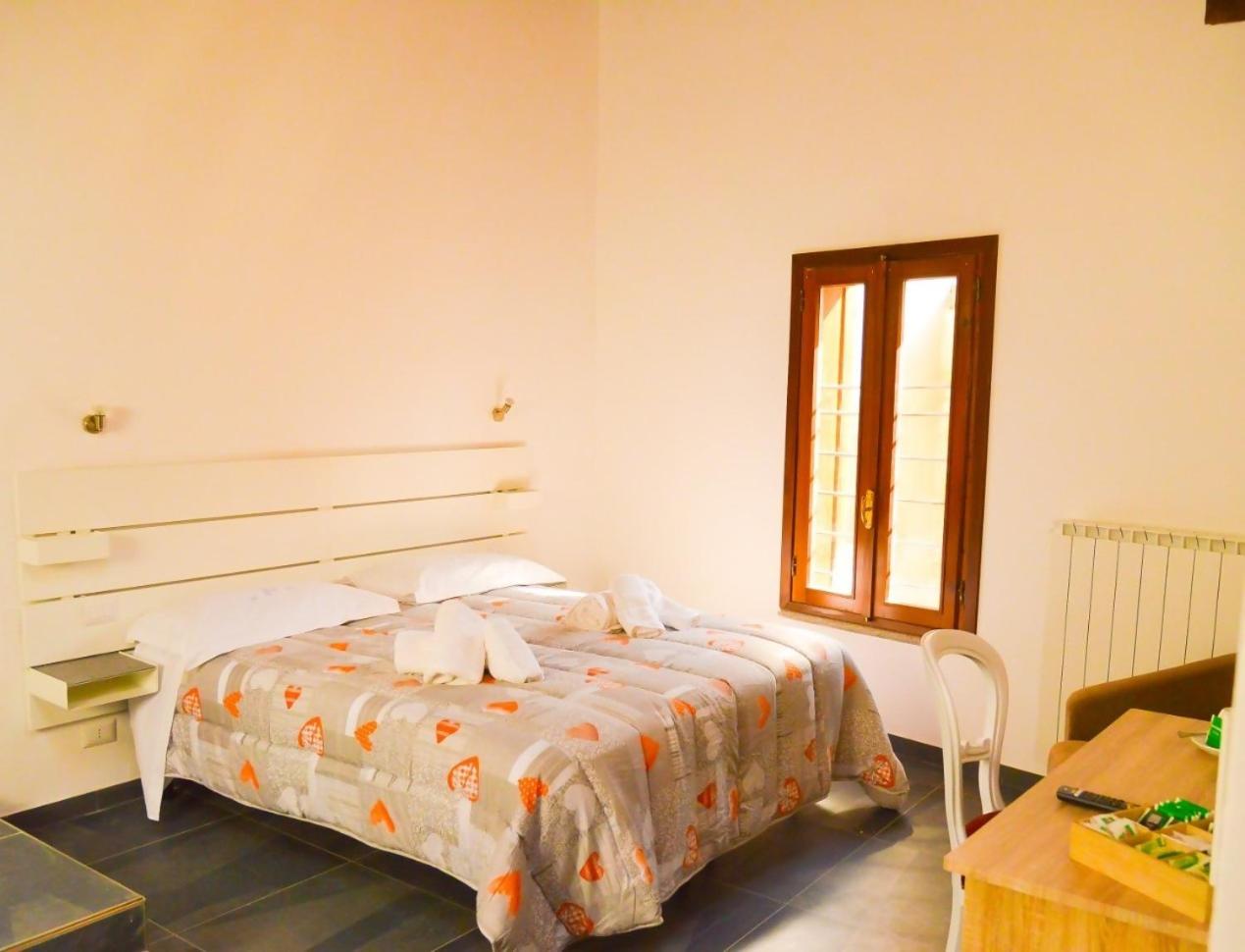 Economy Double Room photo 1