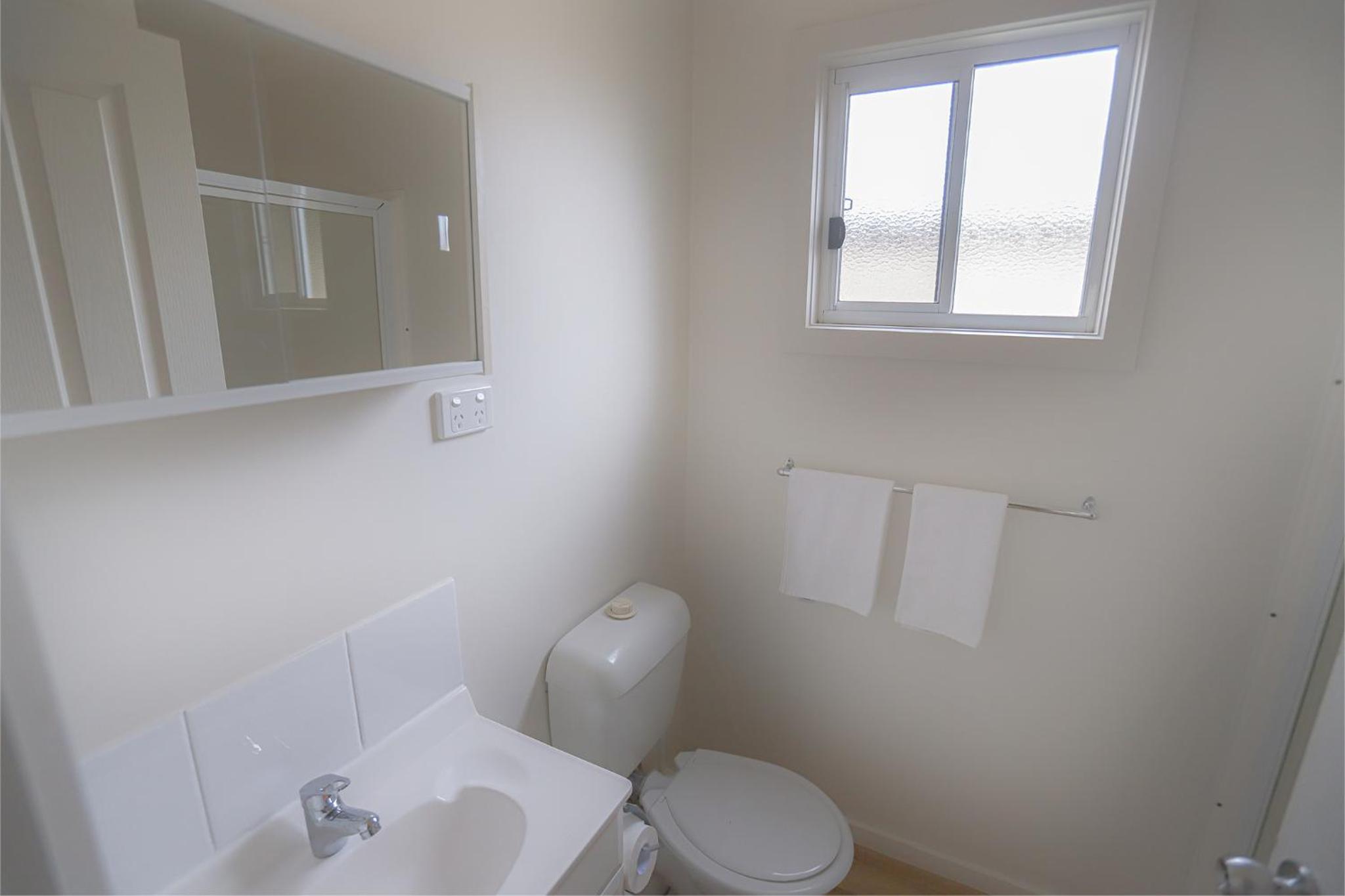 One-Bedroom Villa - Photo 3