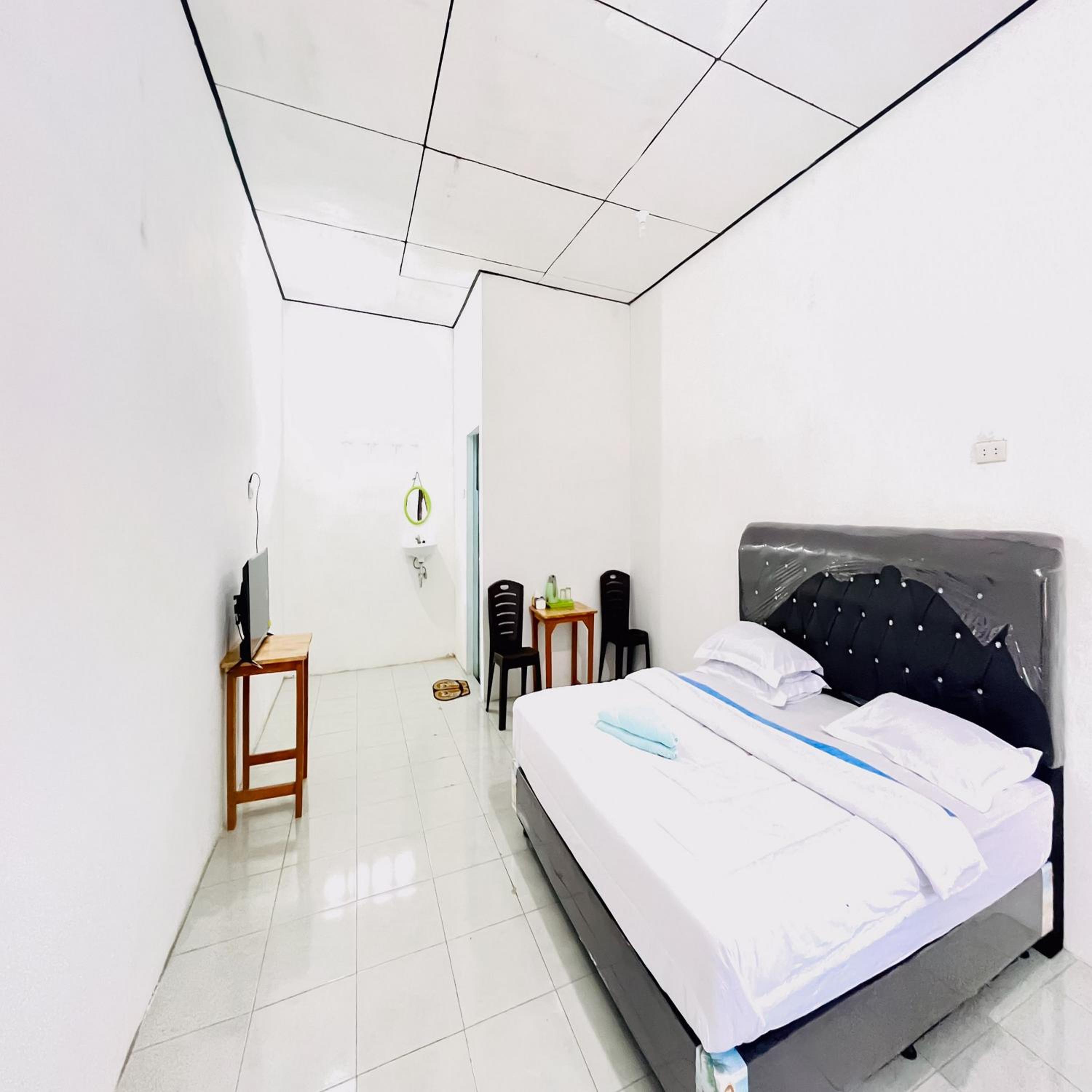 Standard Double Room photo 2
