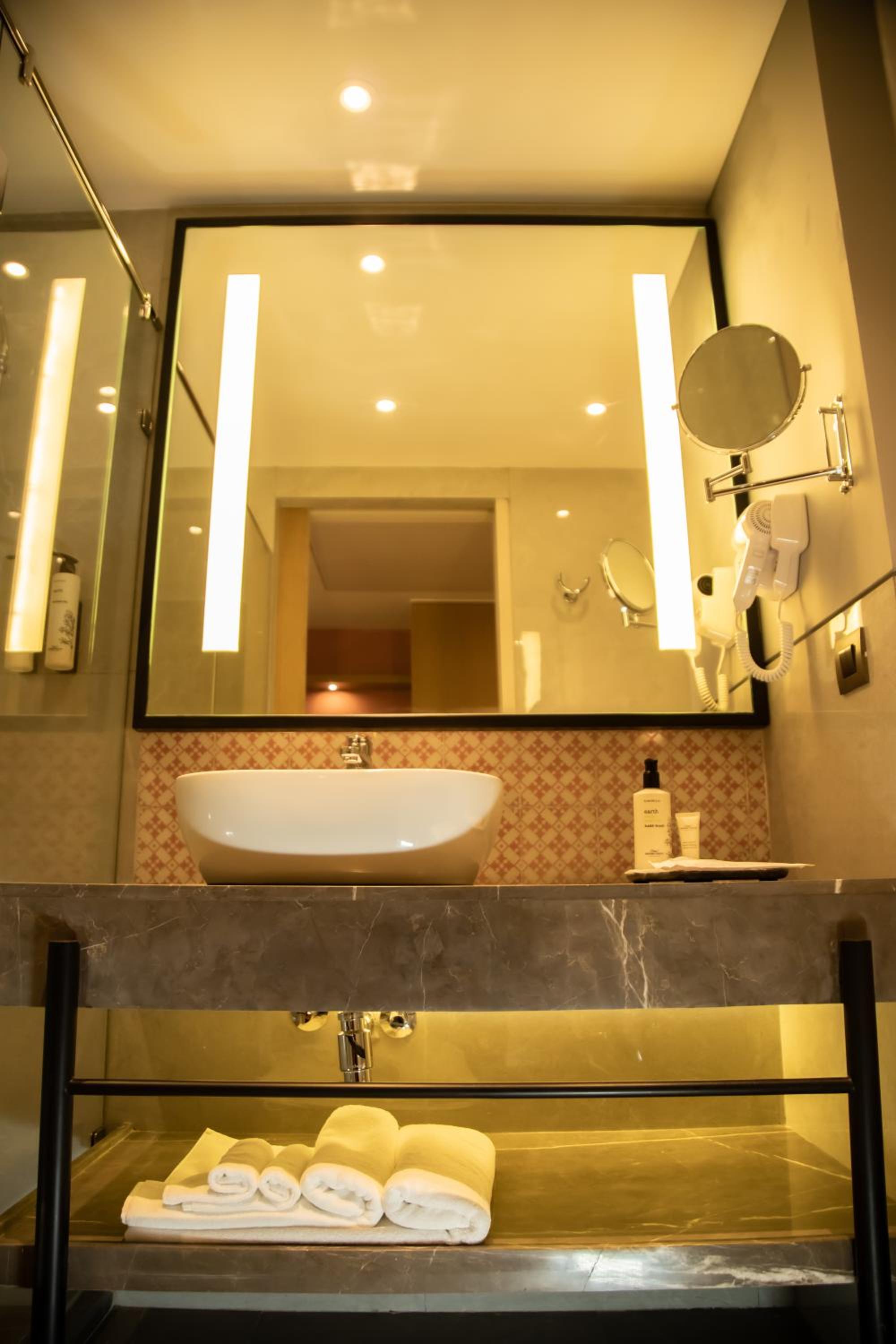 Deluxe Twin Room - 10% Discount on Laundry, 10% Discount on Spa, Welcome drink (non alcoholic) photo 3
