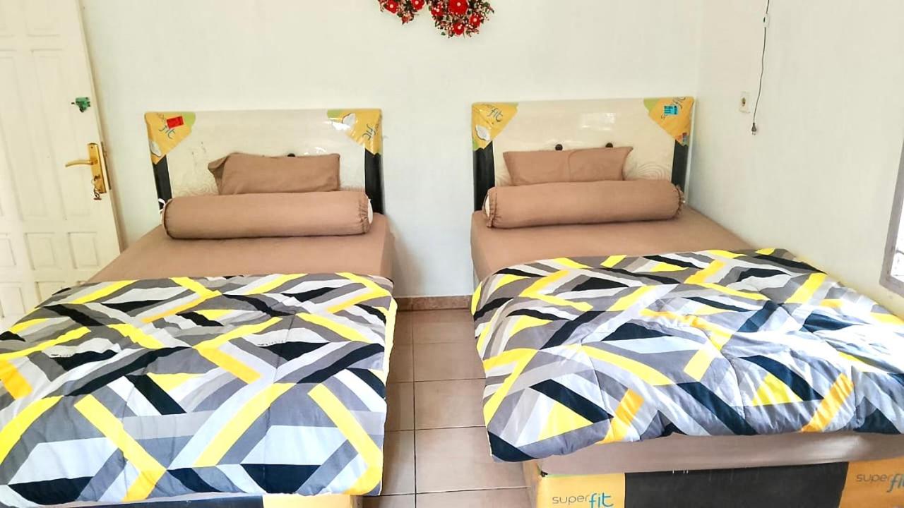 Triple Room with Private Bathroom photo 1