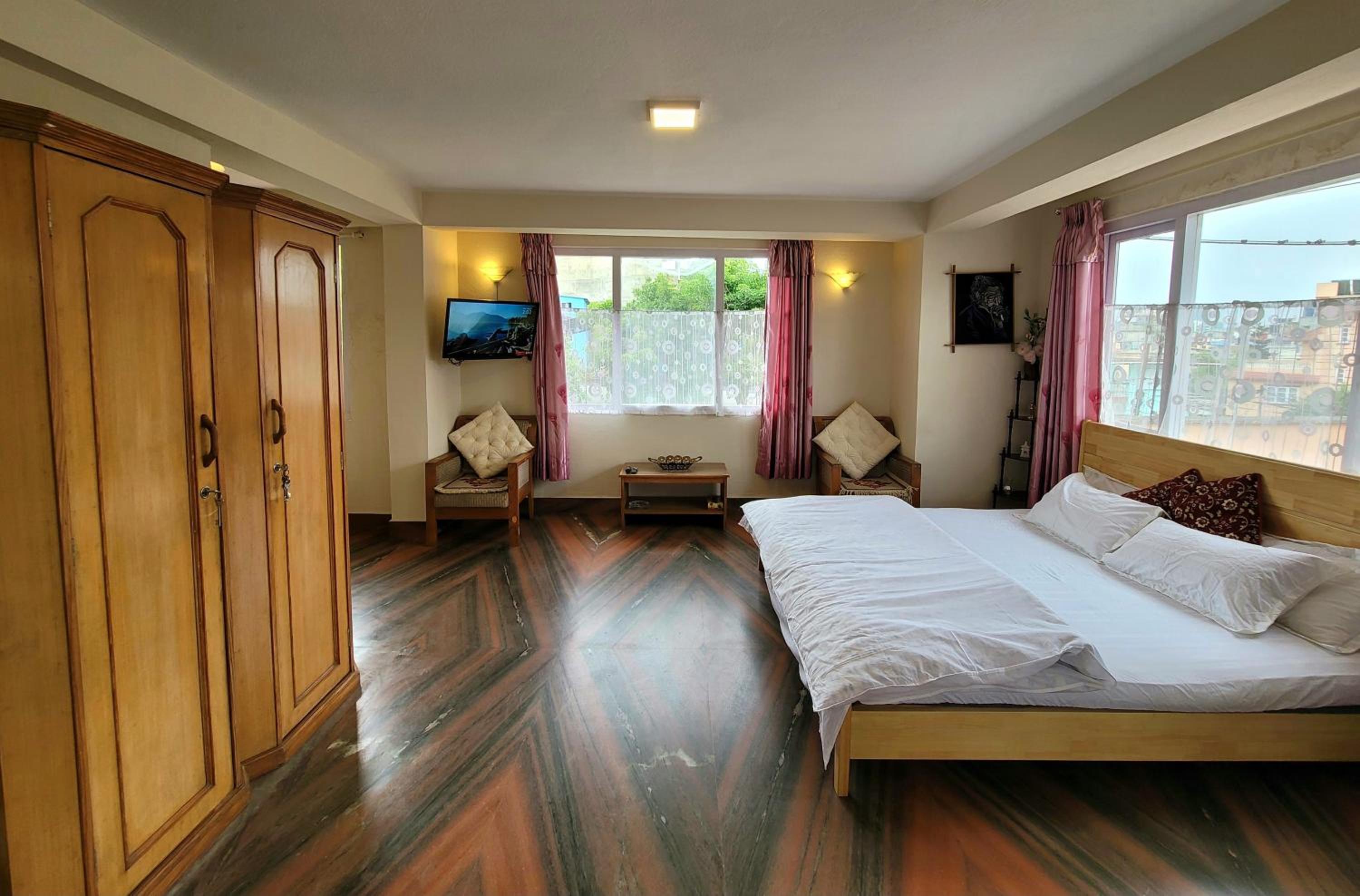 One-Bedroom Apartment with Terrace photo 3