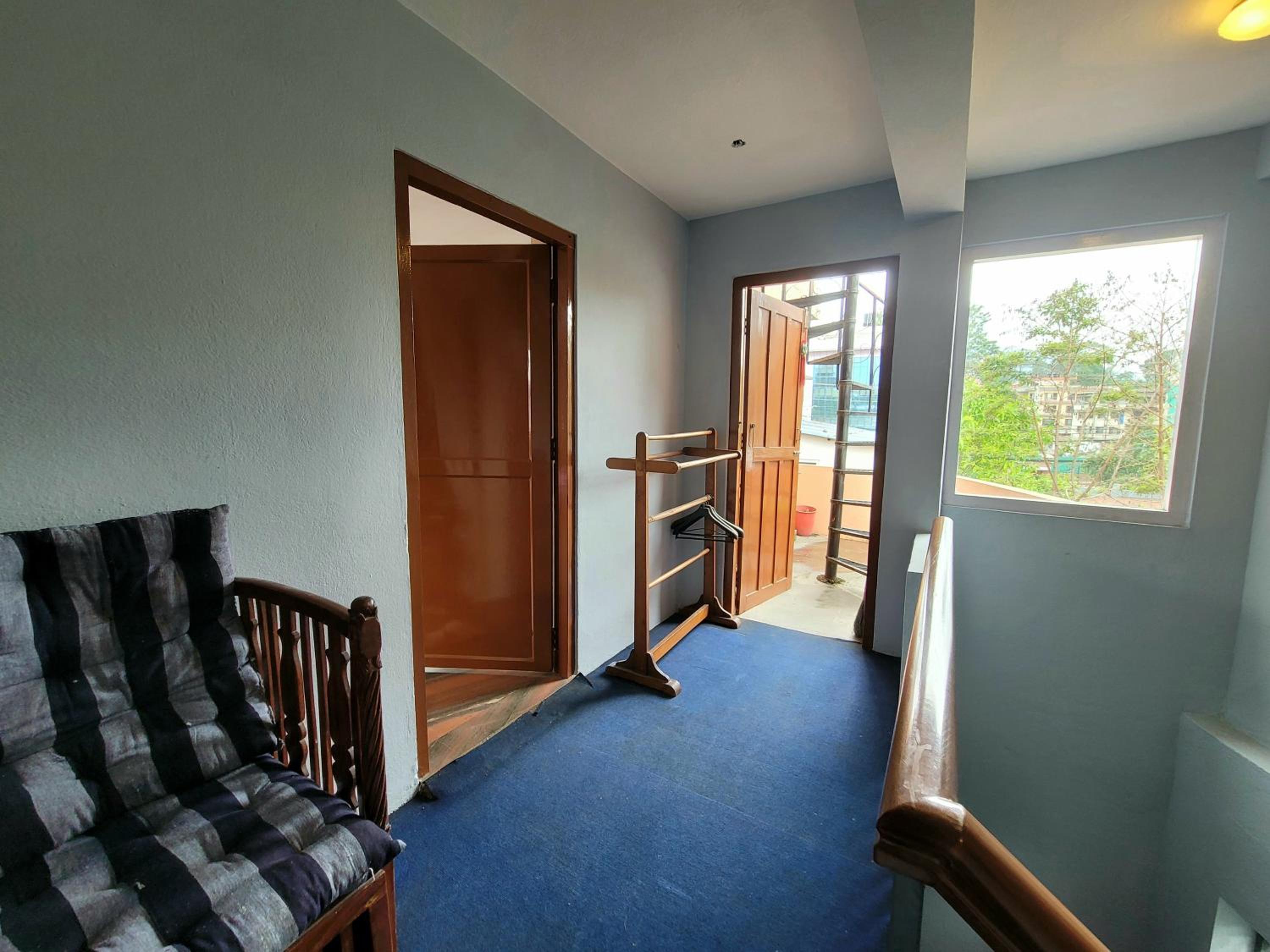 One-Bedroom Apartment with Terrace photo 2