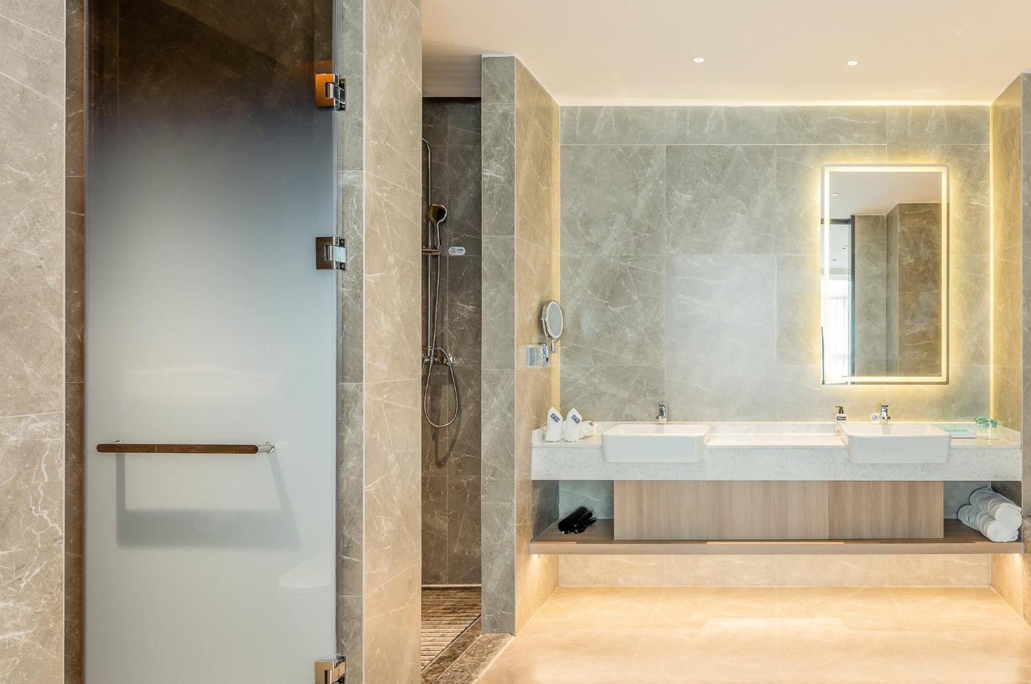 King Suite photo 3