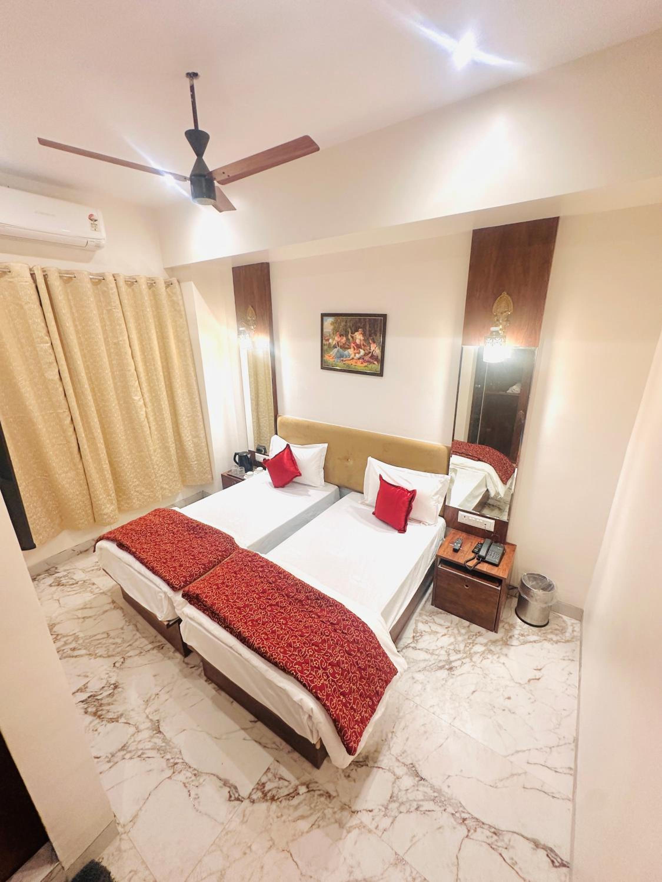 Deluxe Twin Room photo 1