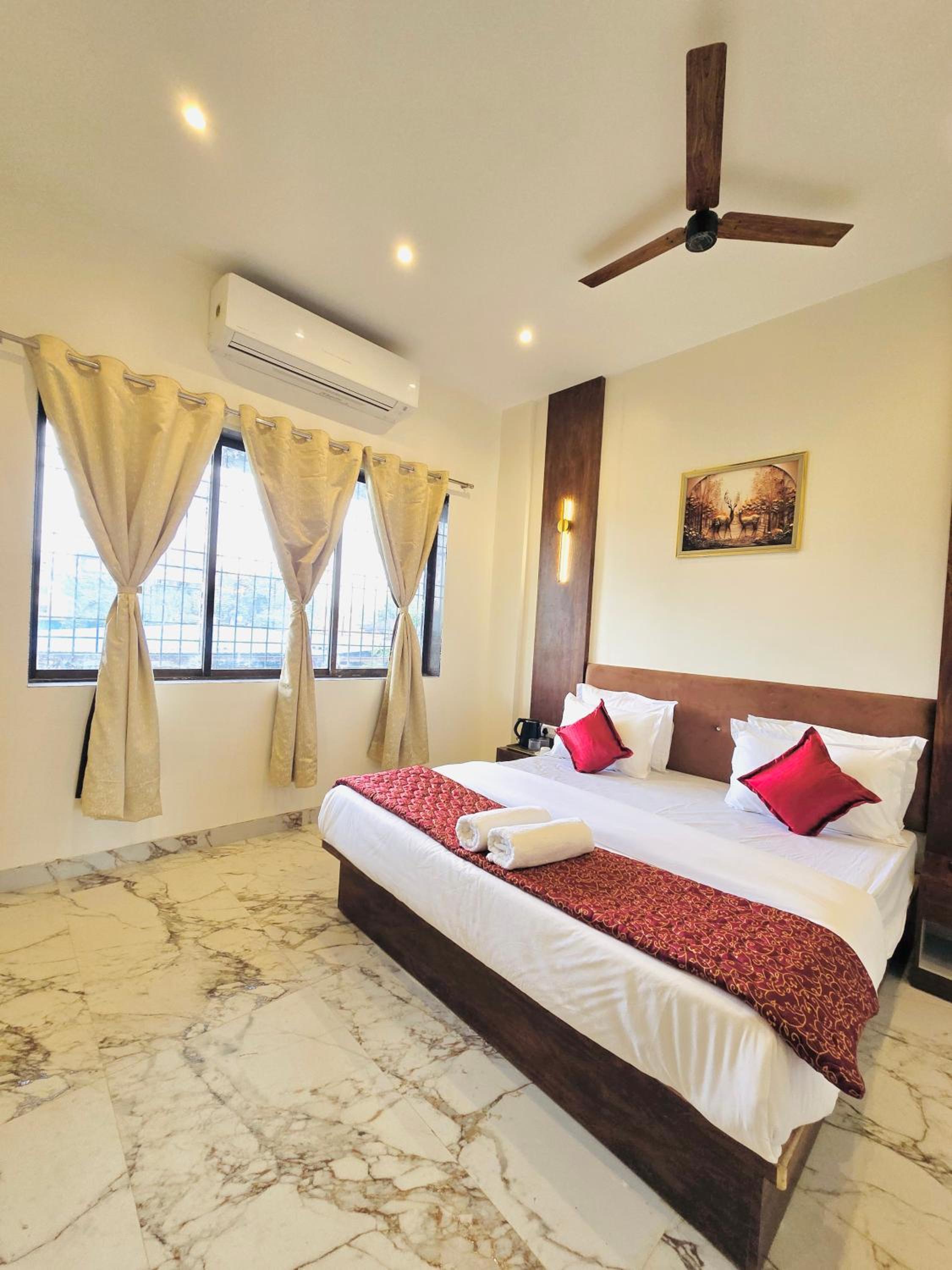 Superior King Room photo 1