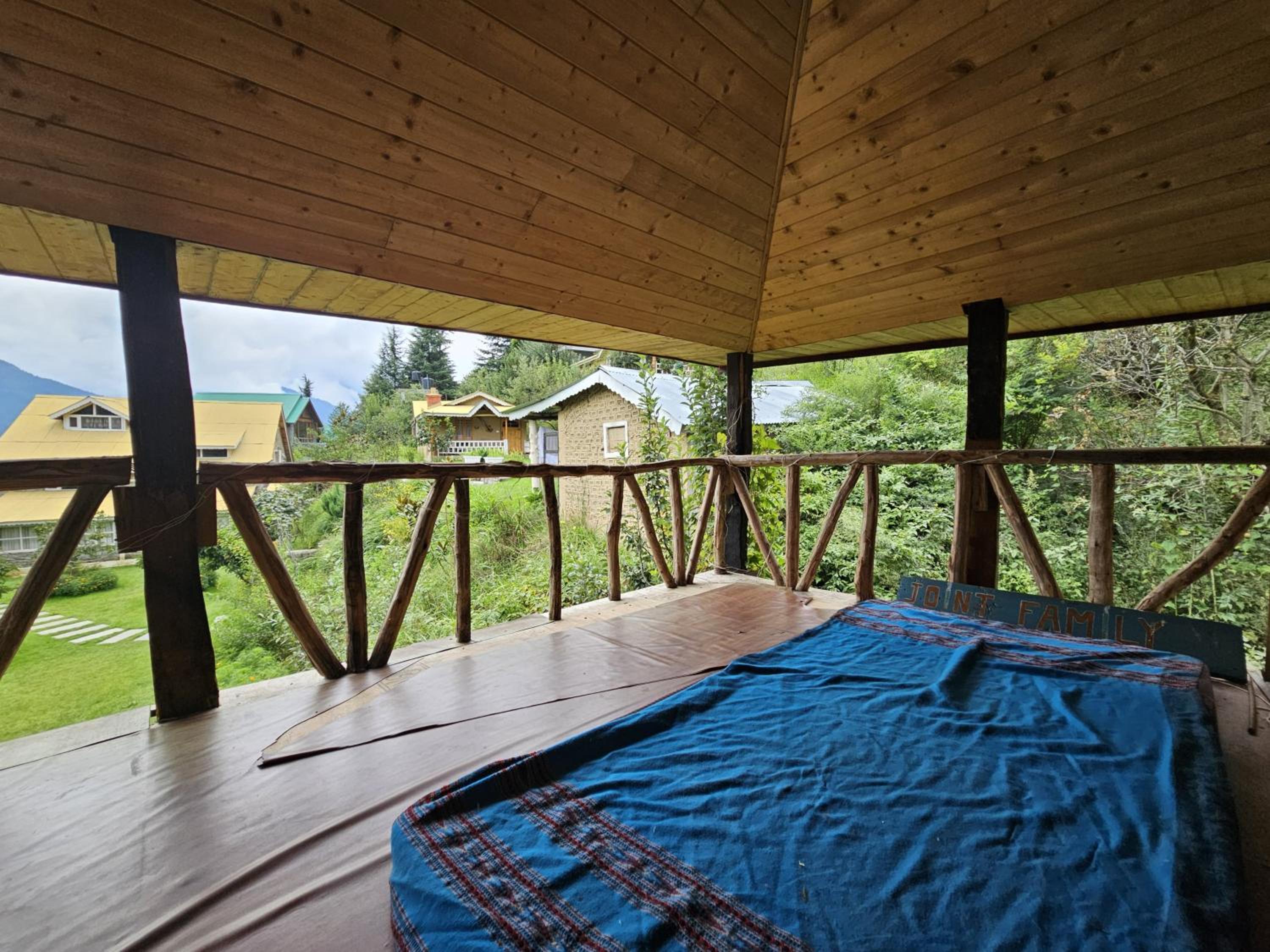 Double Room with Balcony photo 3