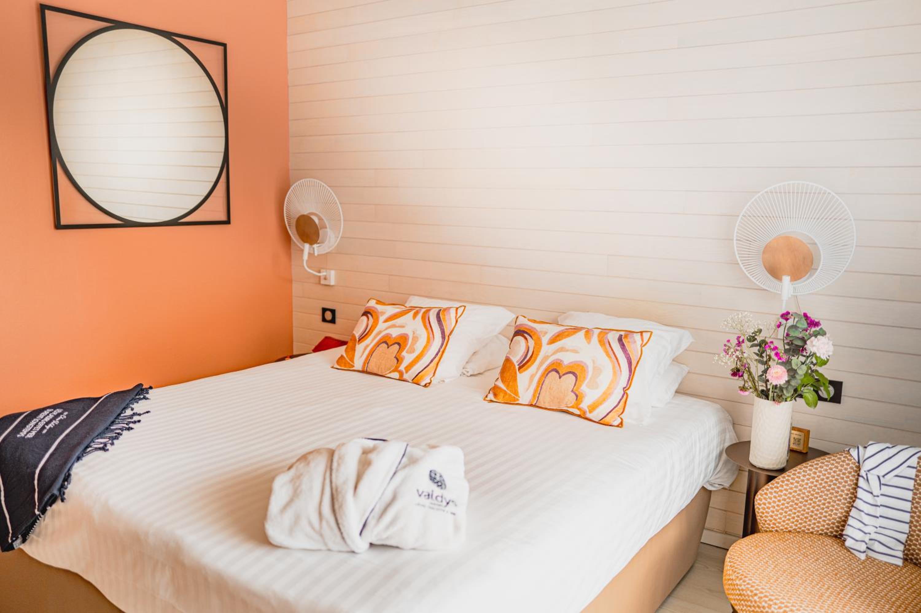 Comfort Double Room With Lateral Sea View photo 2