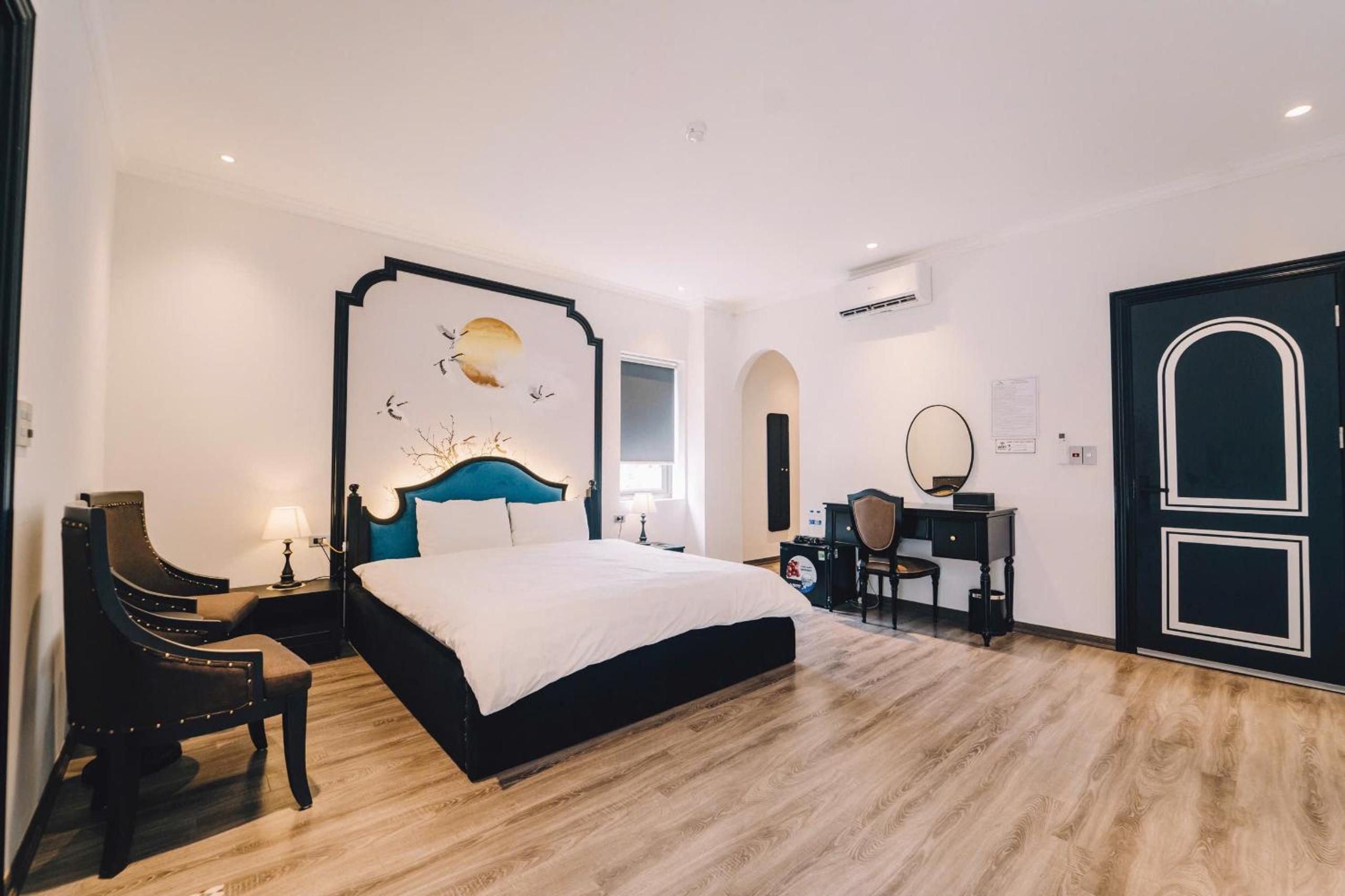 Deluxe Double Room with Balcony