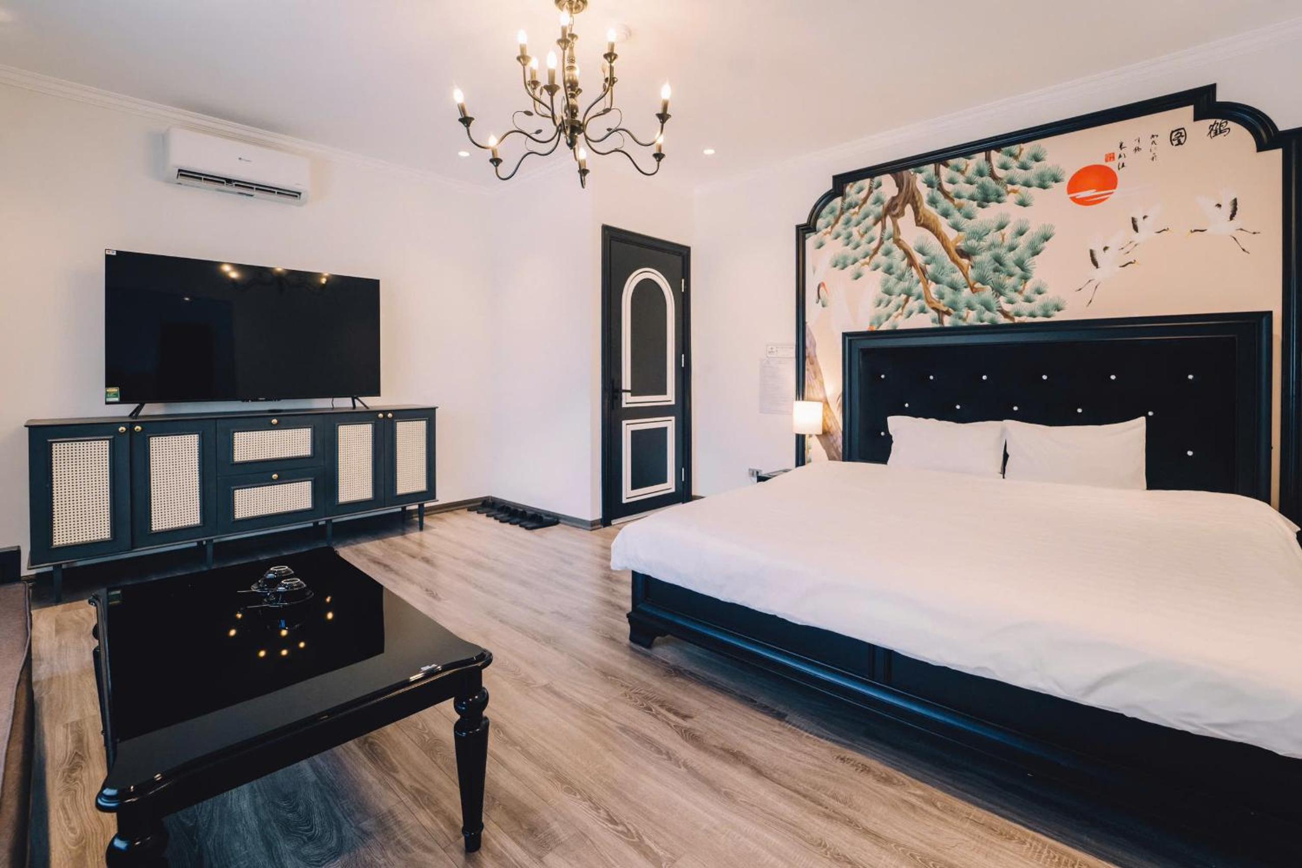 Family Suite with Balcony