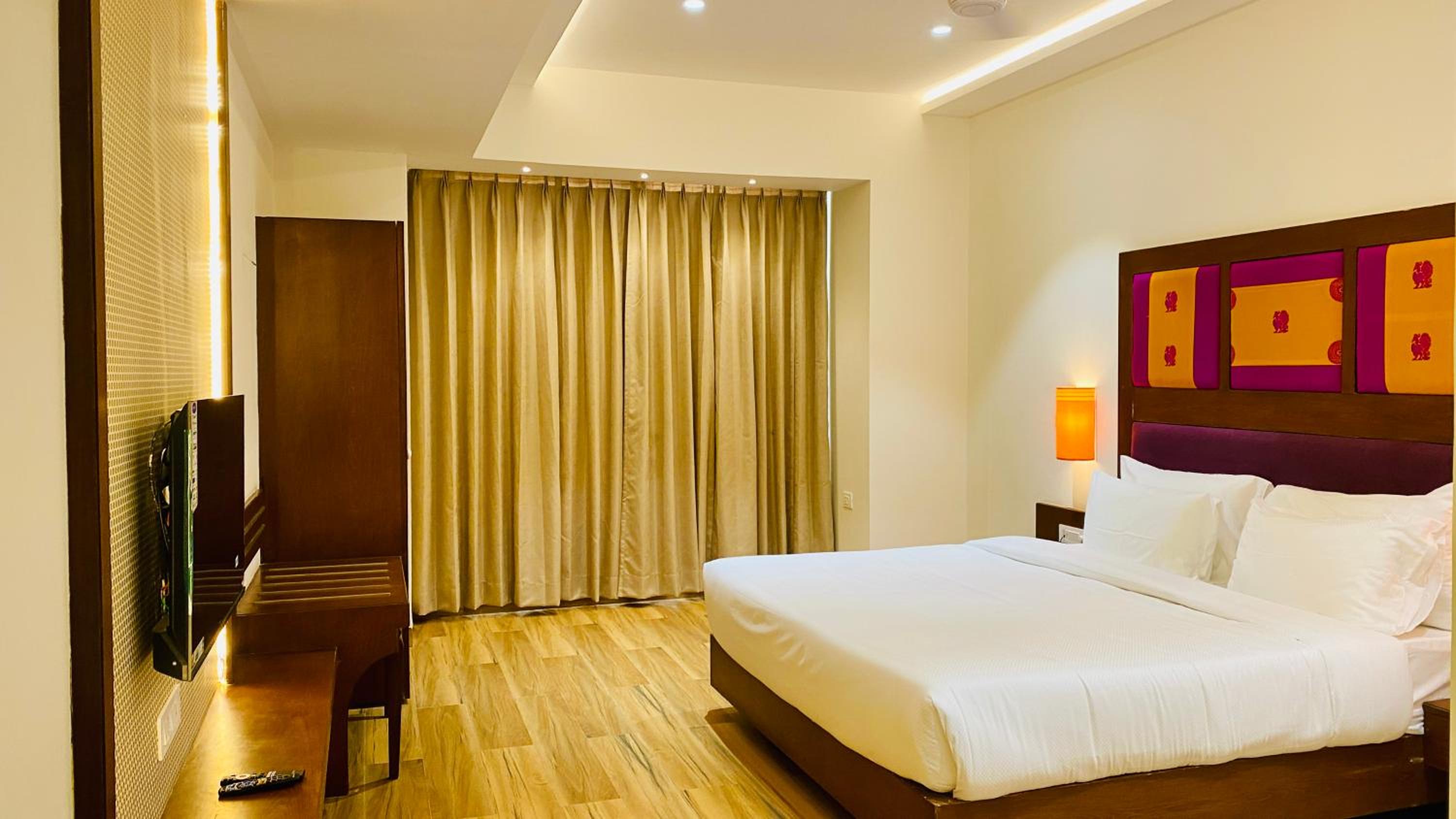 Quadruple Room with Private Bathroom - Photo 6