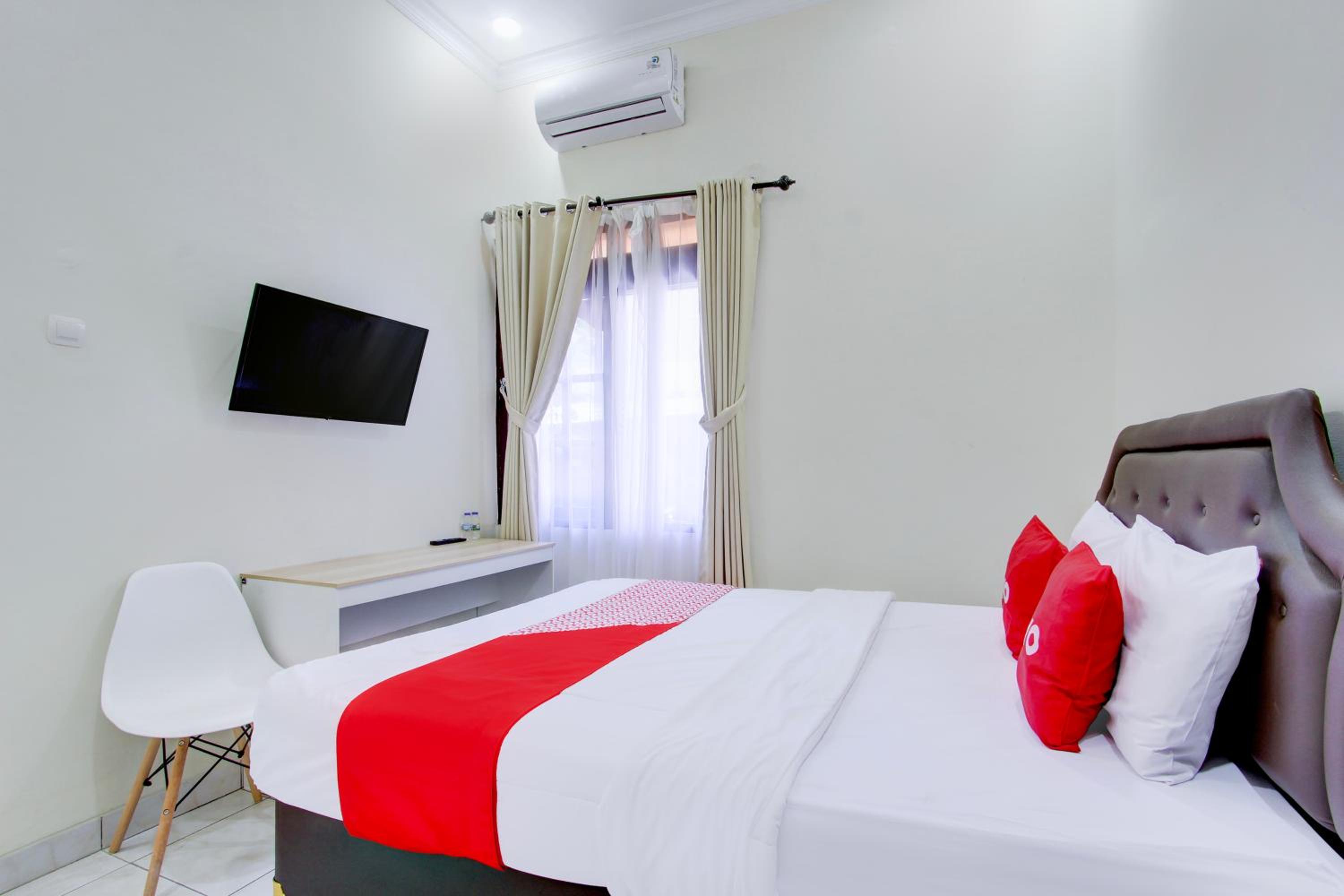 Deluxe Double Room photo 2