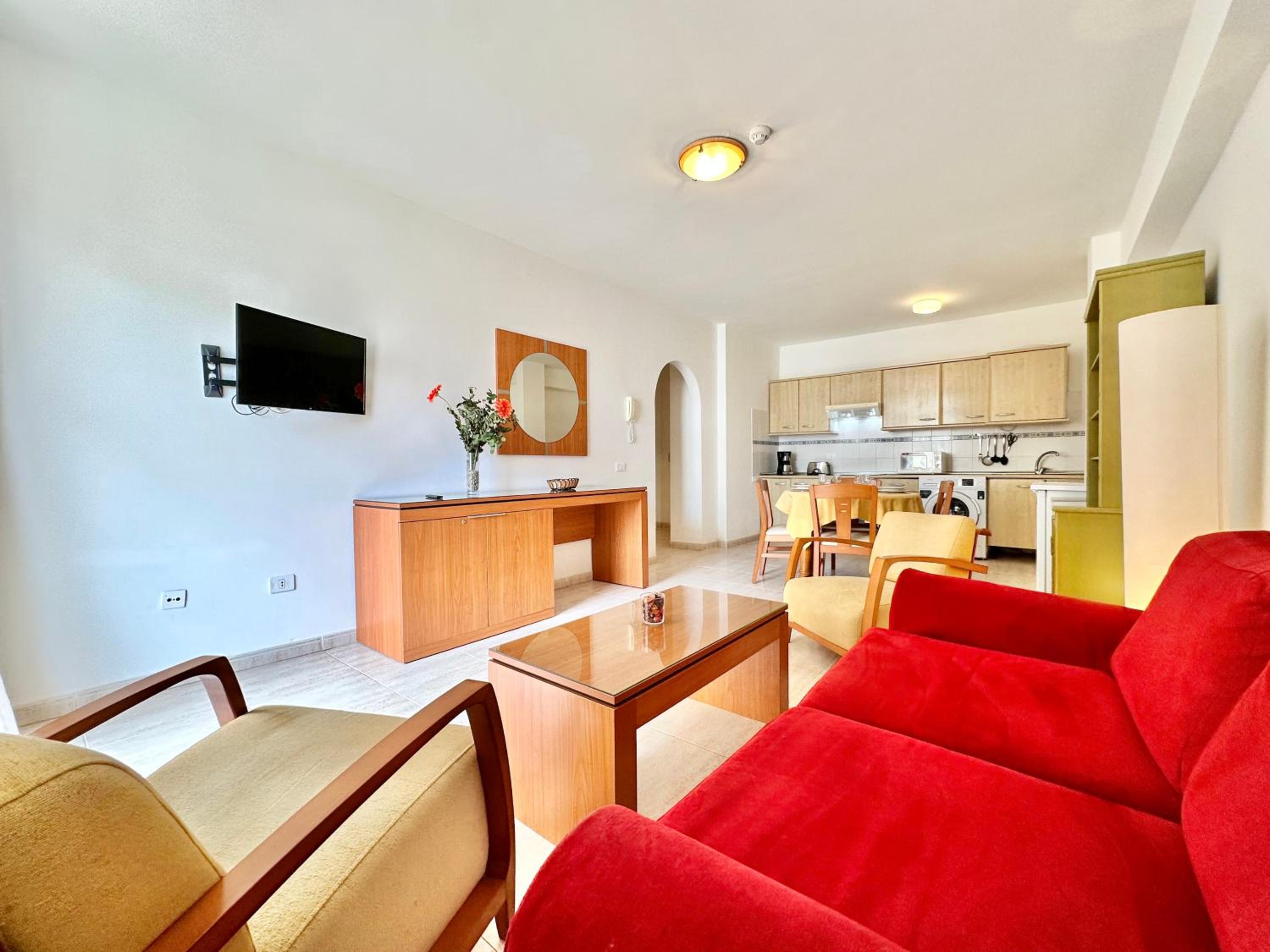 Apartamento de dos habitaciones con balcón
