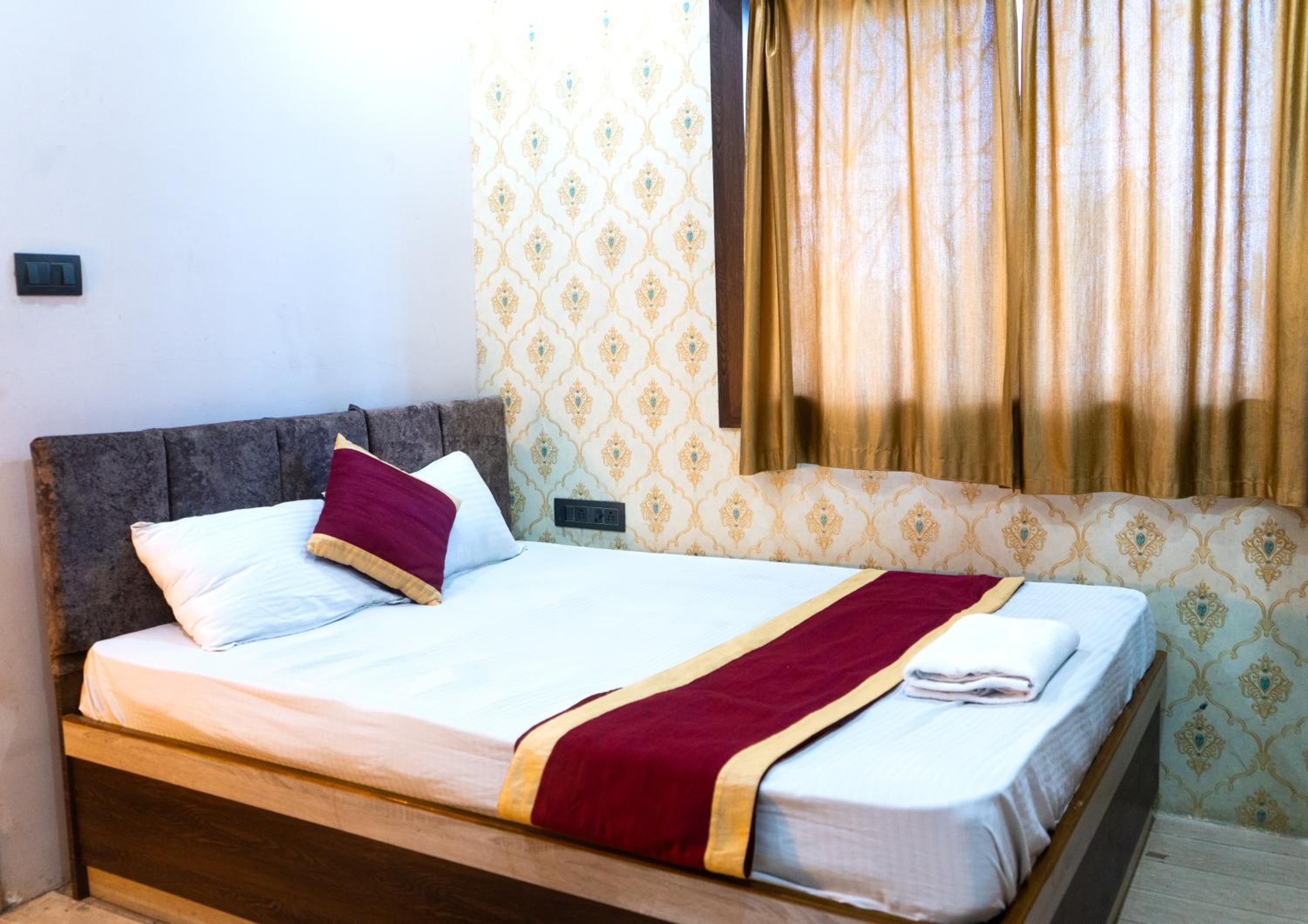 Deluxe Double Room photo 3