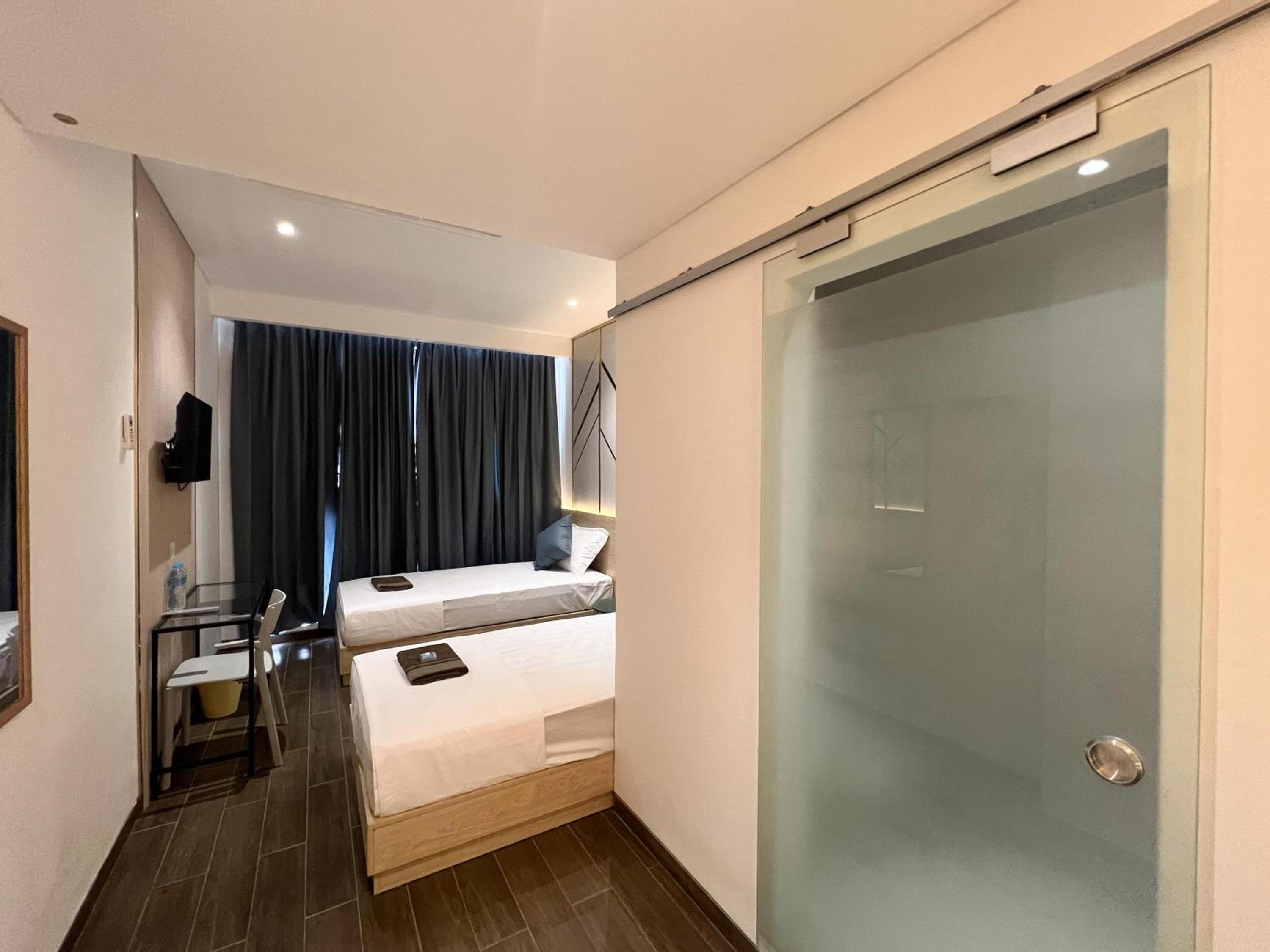 Deluxe Twin Room - Photo 2