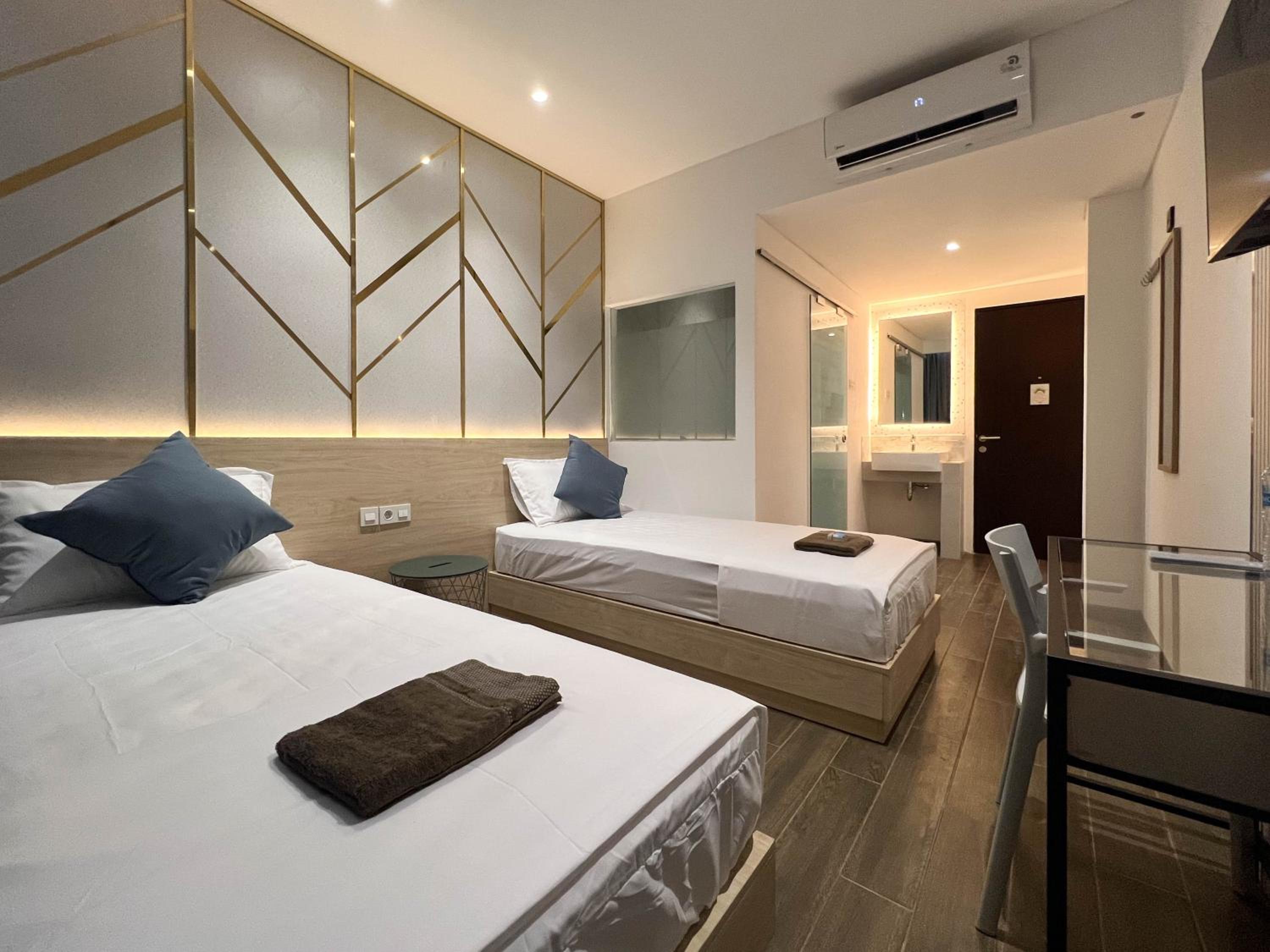 Deluxe Twin Room - Photo 1