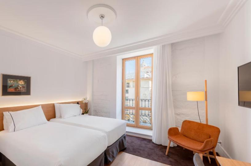 Deluxe Room with Views