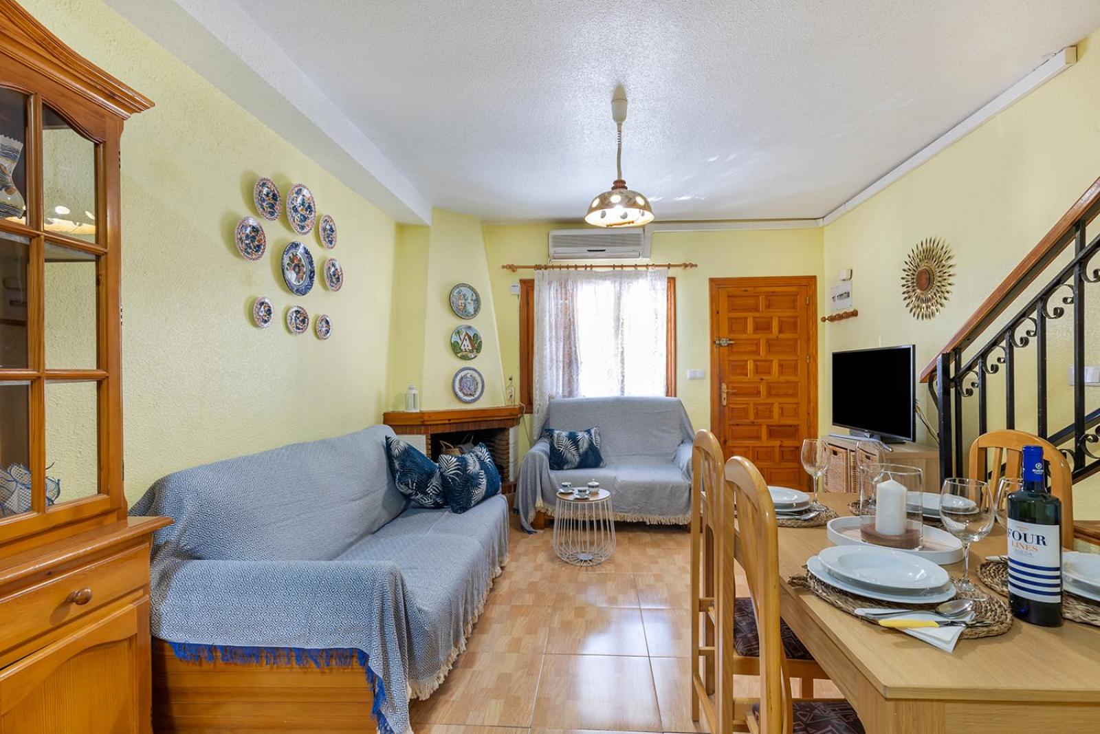 Three-Bedroom Apartment photo 2
