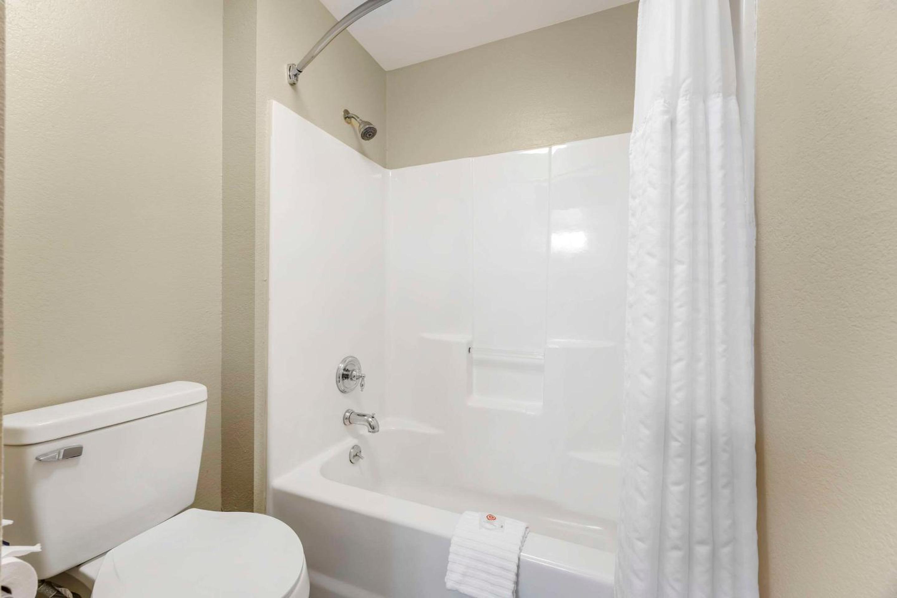 Suite with Two Queen Beds - Accessible/Non-Smoking - Photo 1