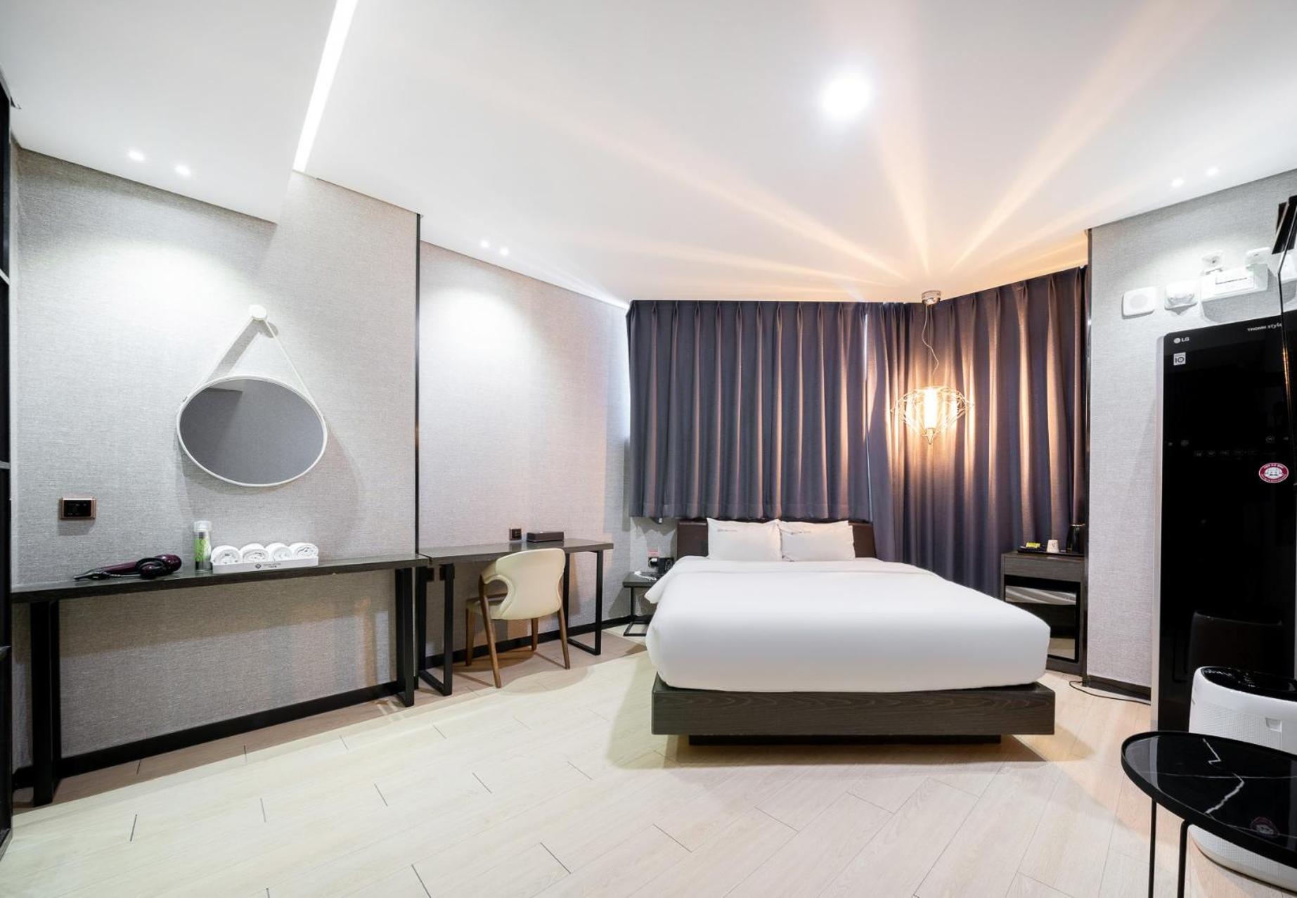 Deluxe Double Room - Photo 6