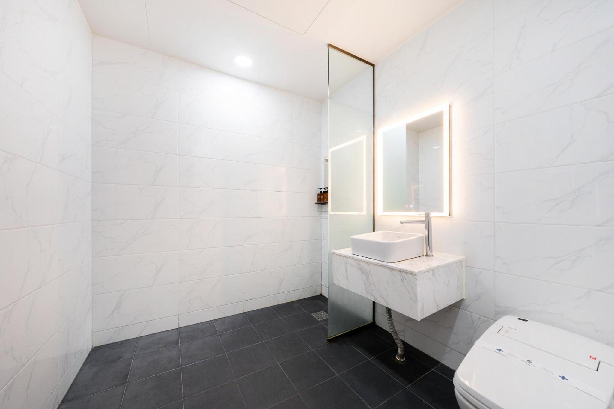 Deluxe Double Room - Photo 4