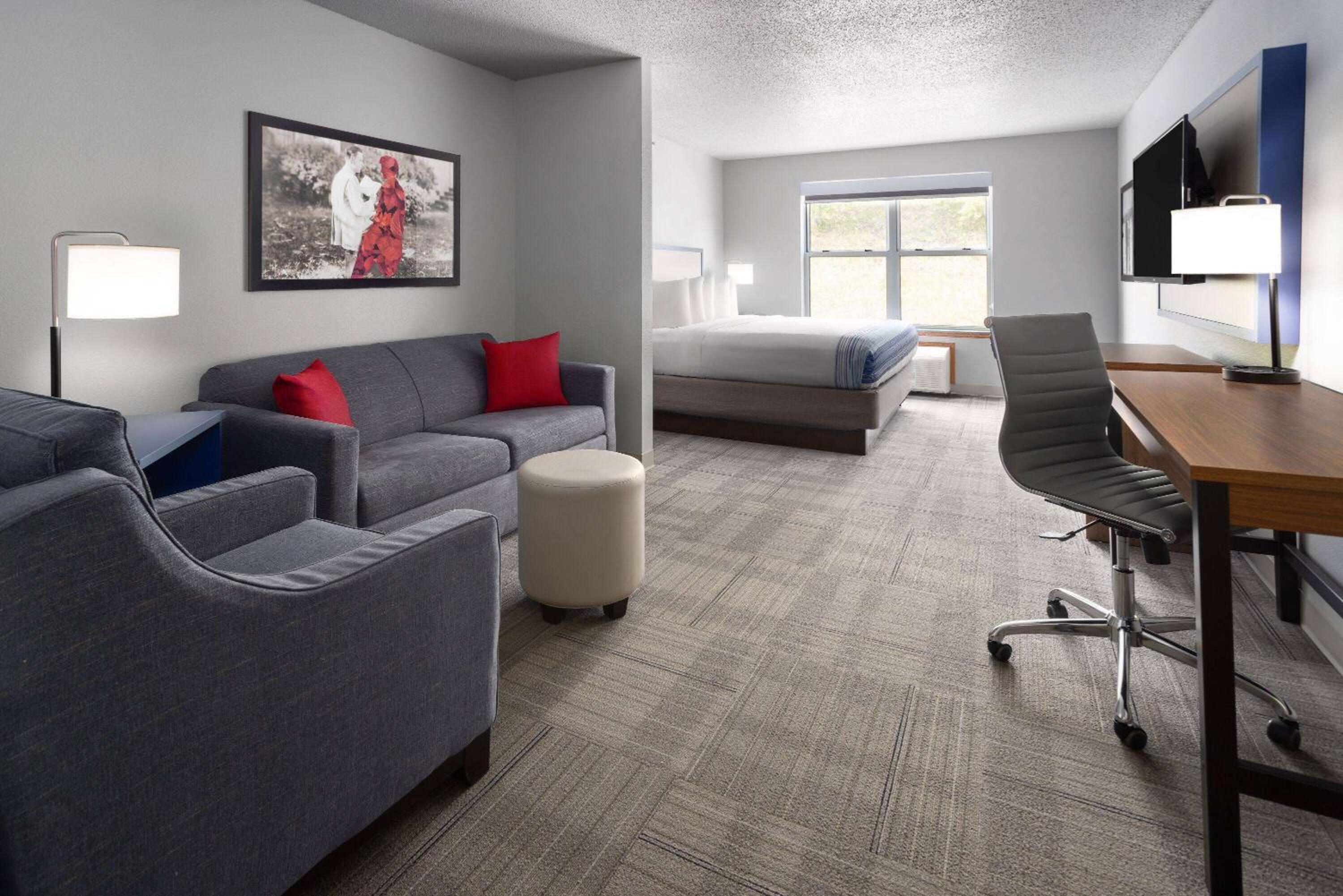 King Studio Suite - Non-Smoking - Photo 1