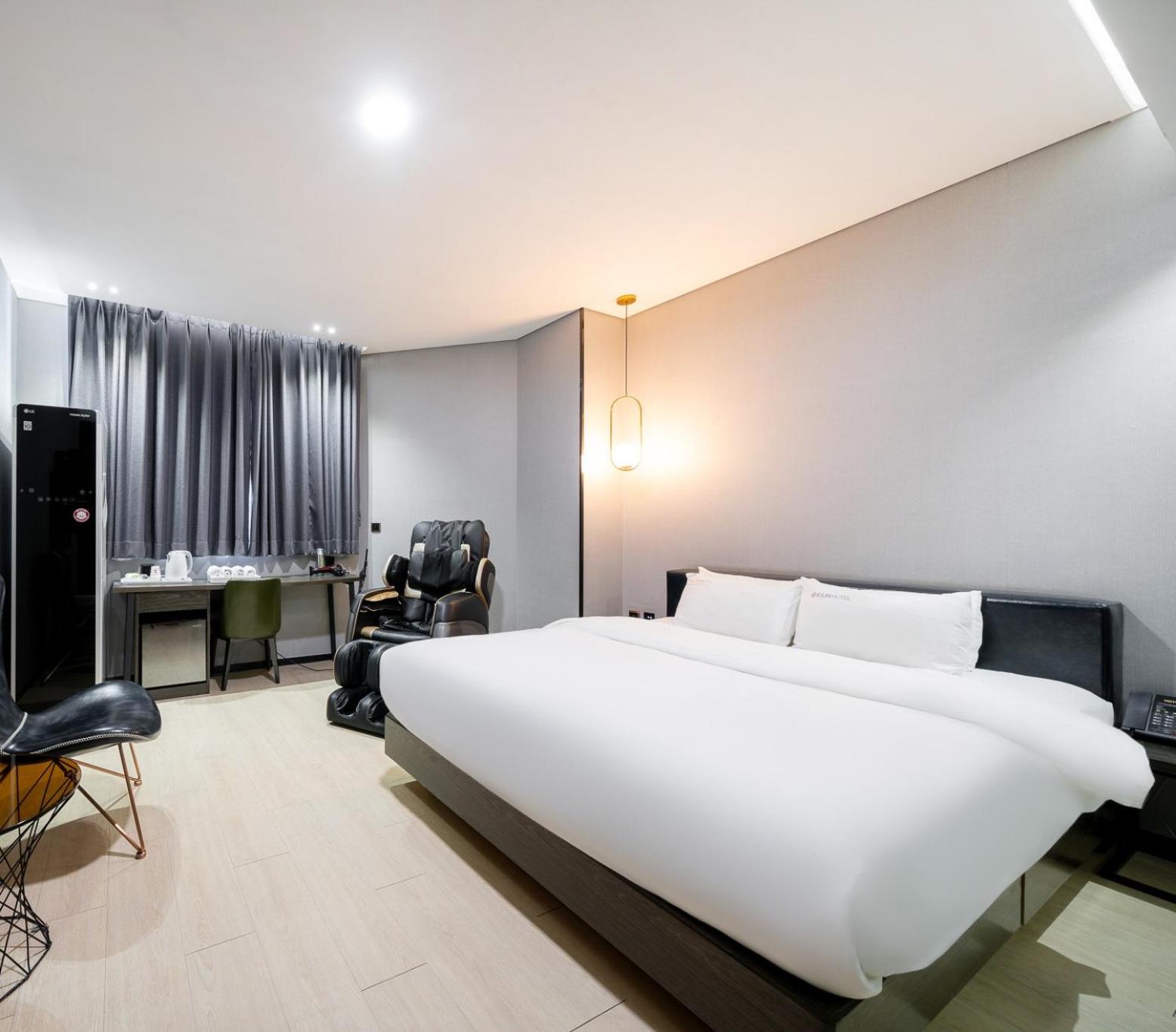 Premium Double Room - Photo 1