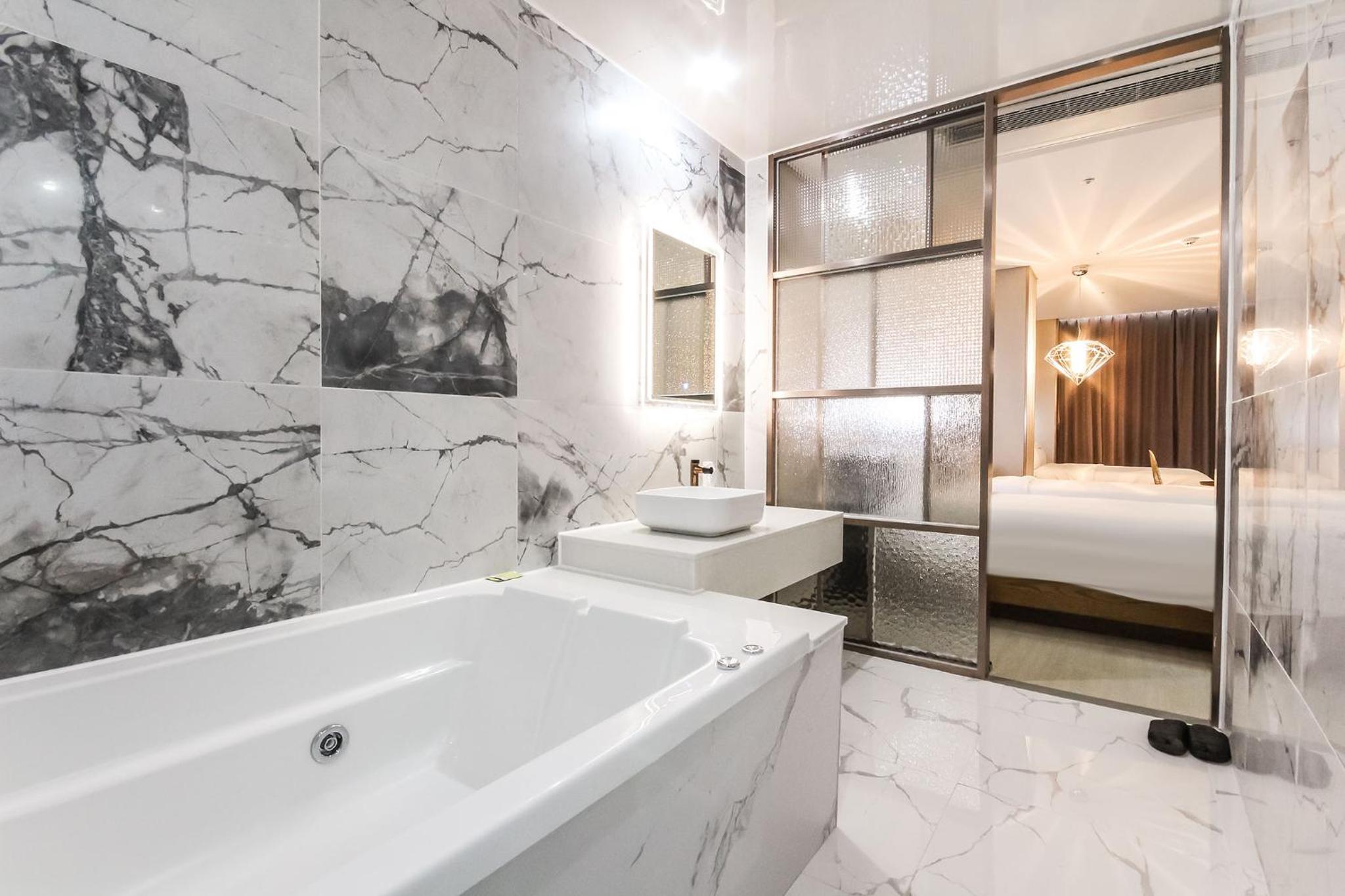 Triple Room - Photo 8