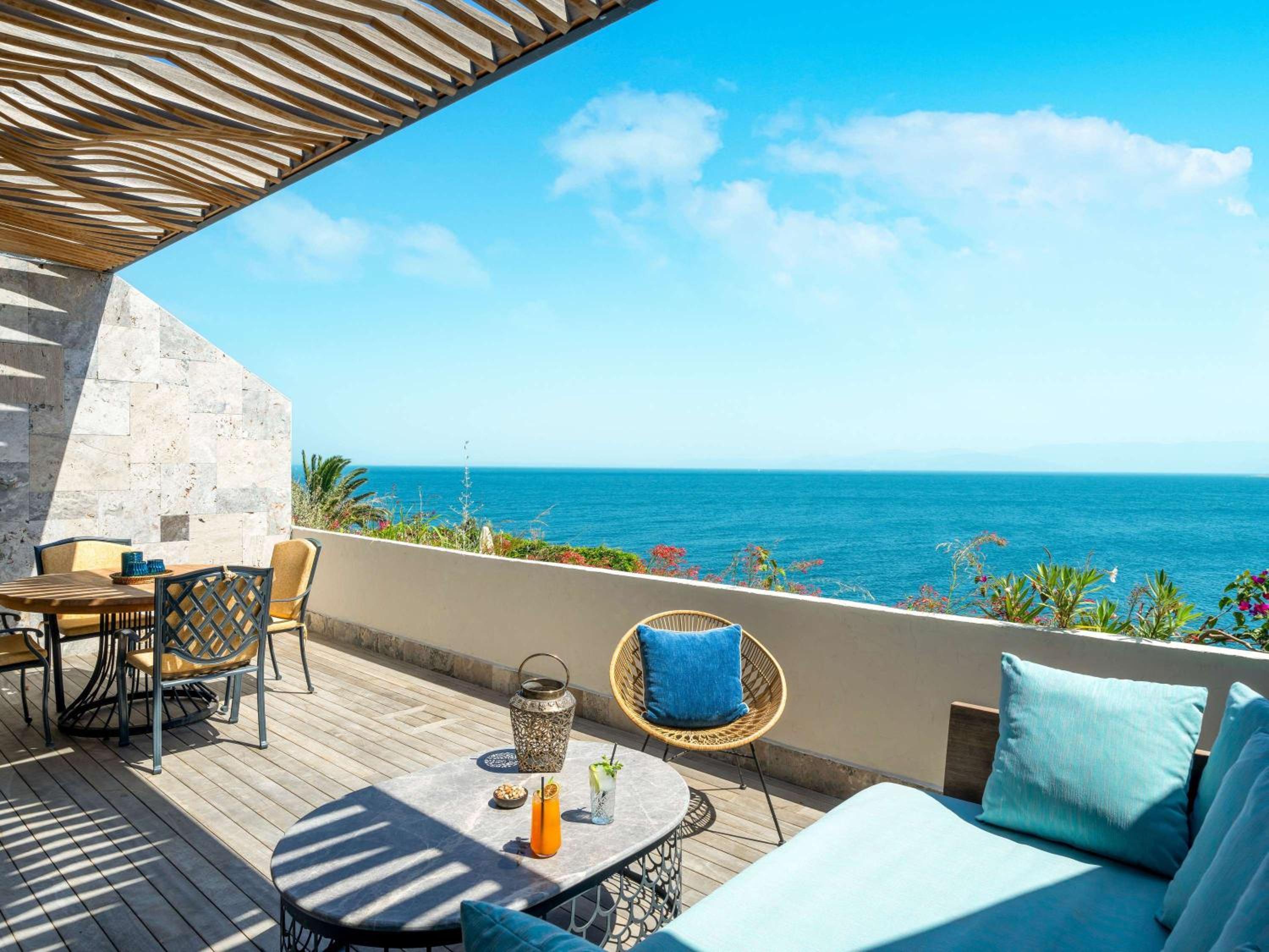 Two-Bedroom Privilege Suite with Sea View photo 3