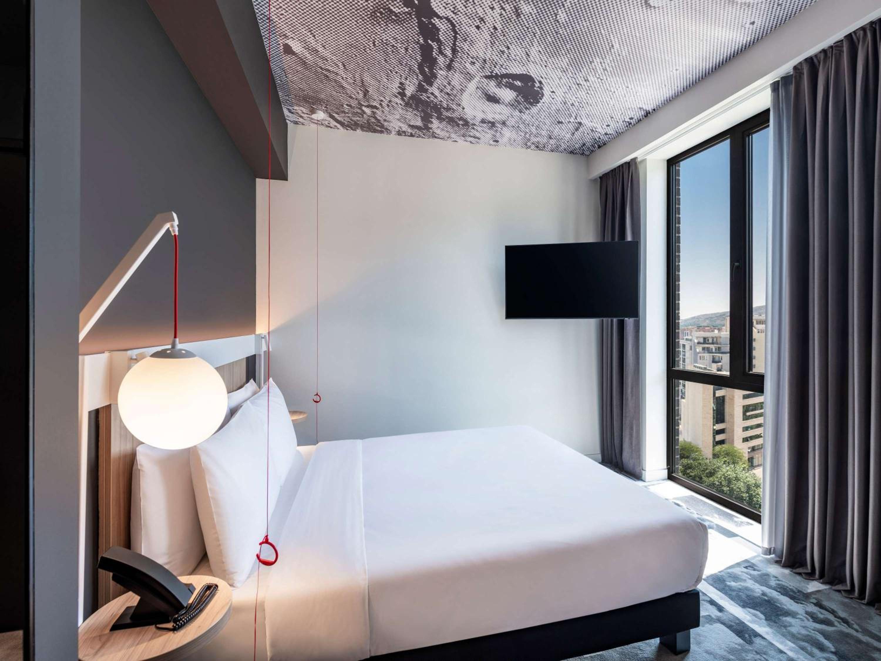Standard Double Room - Mobility Accessible - Photo 1