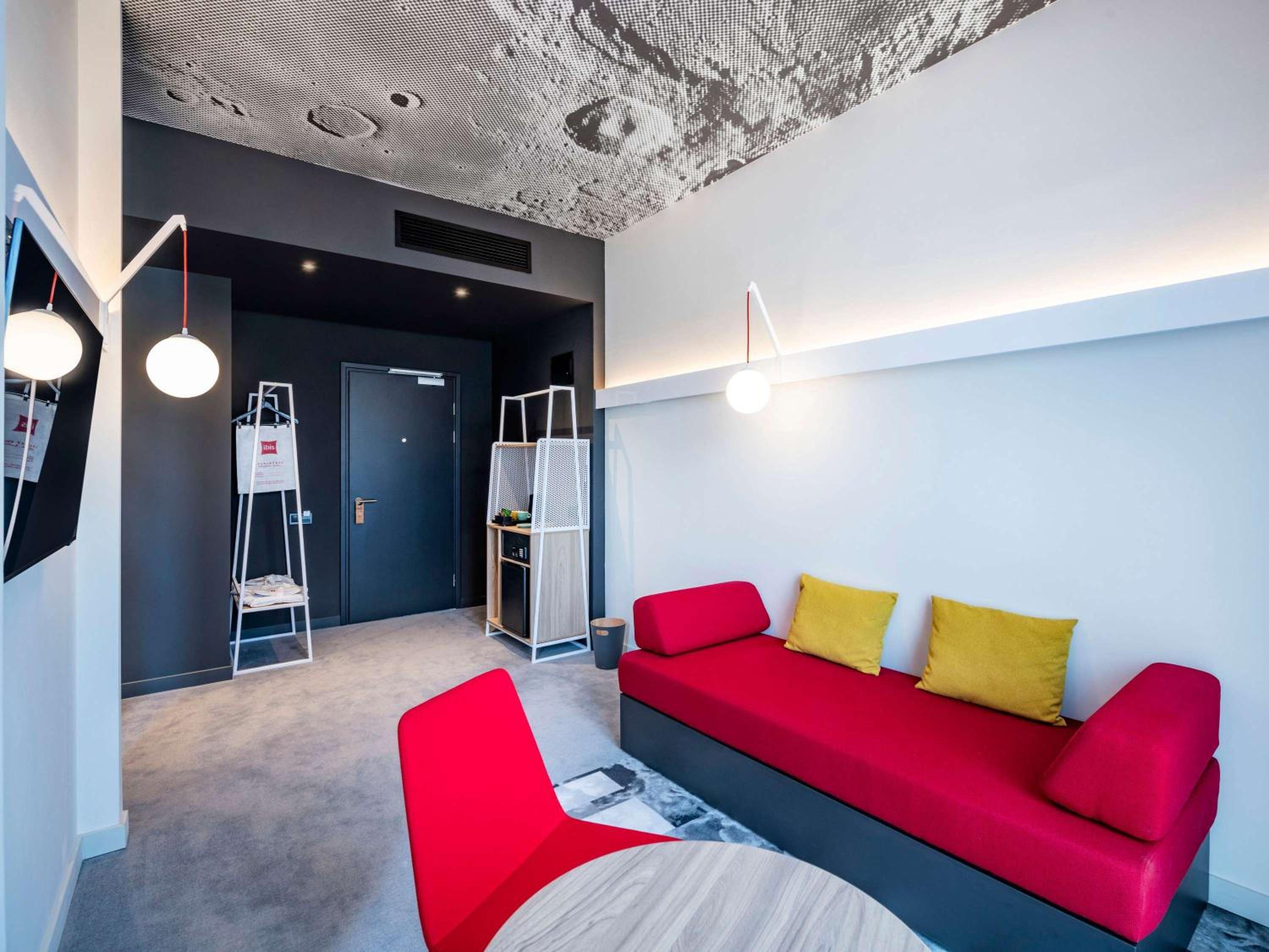 Premium Double Room with sofa bed - Photo 4