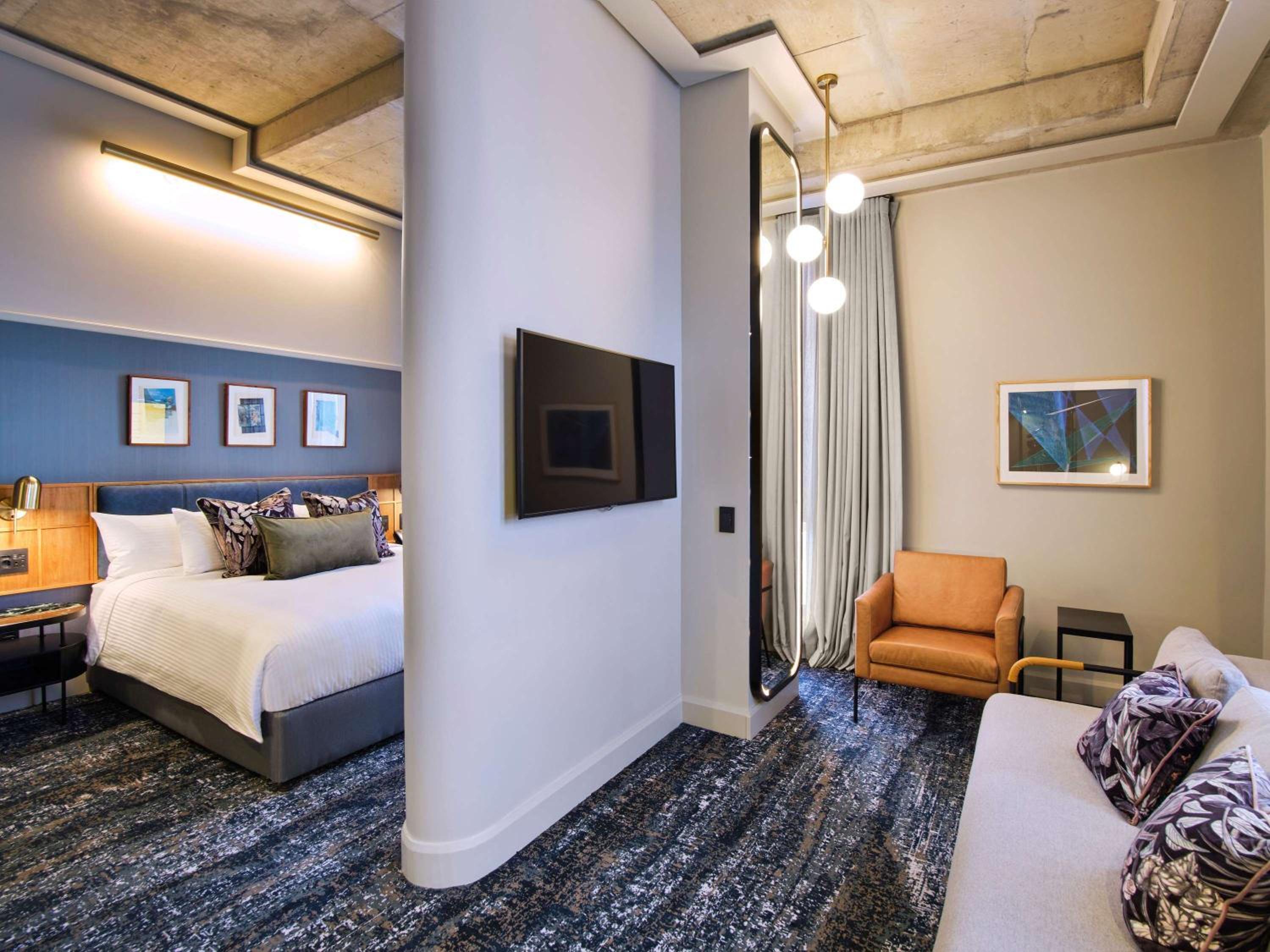 Platinum King Room