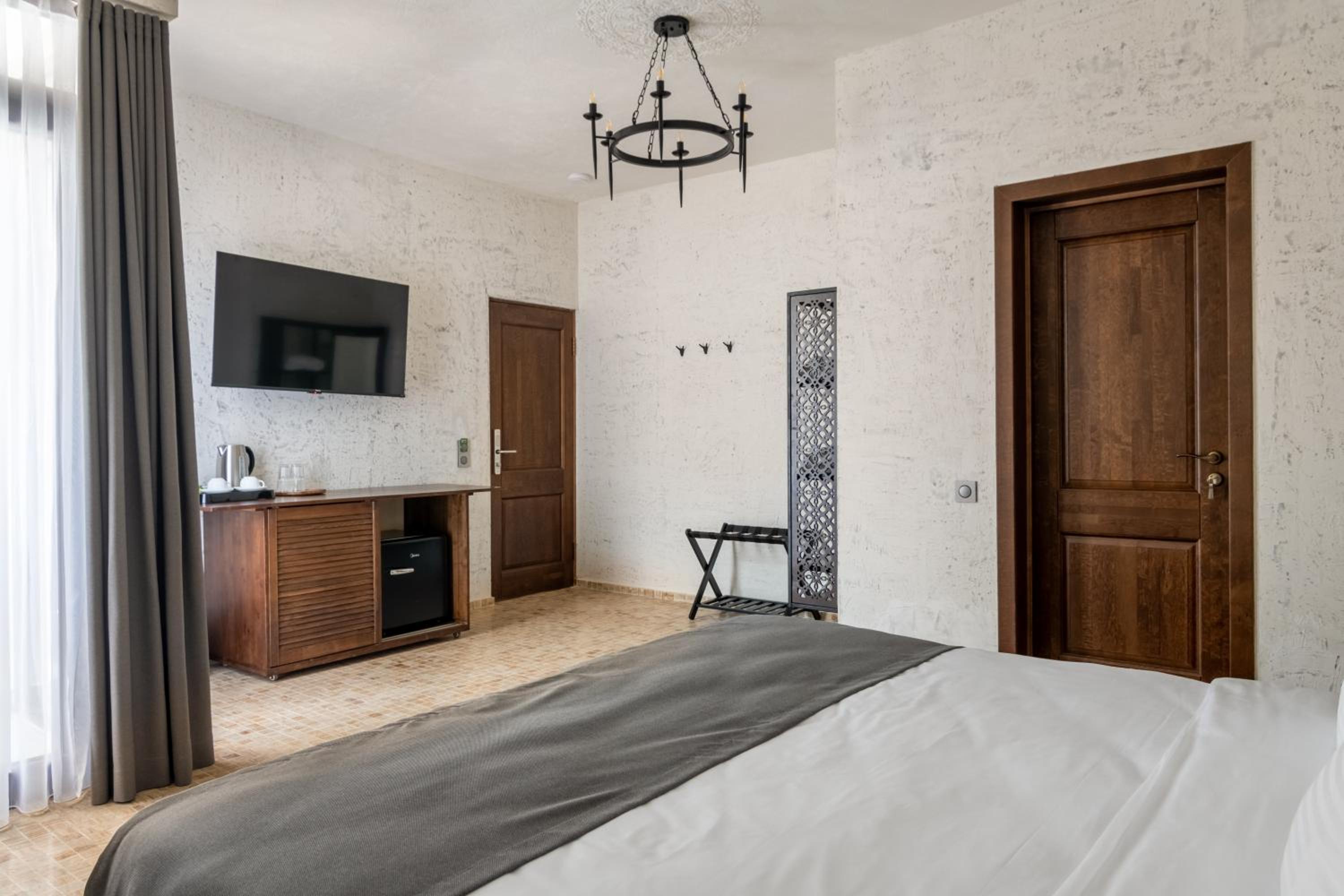 Double or Twin Room with View photo 3